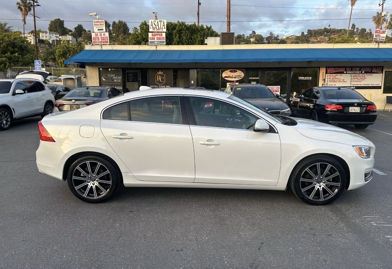 2016 Volvo S60 Inscription T5 Drive-E Premier photo 33