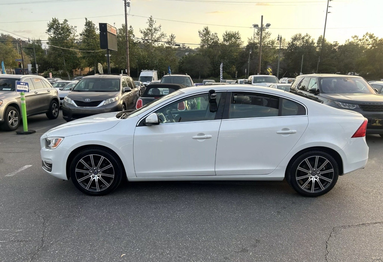 2016 Volvo S60 Inscription T5 Drive-E Premier photo 35