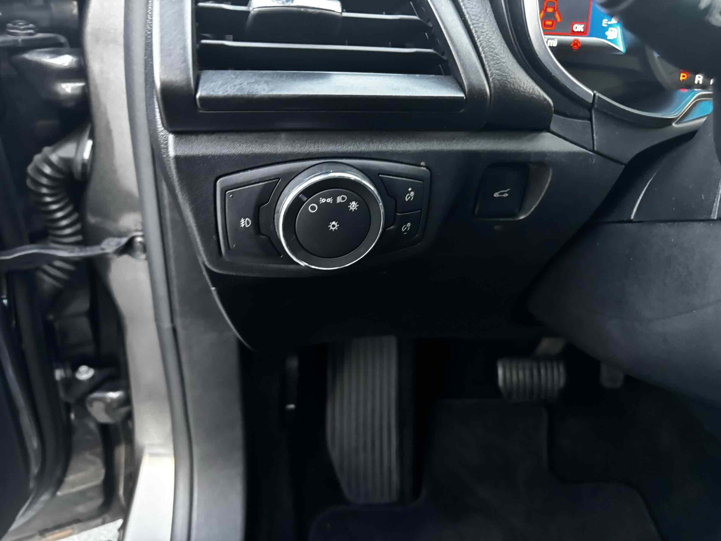 2019 Ford Fusion Hybrid Titanium photo 7