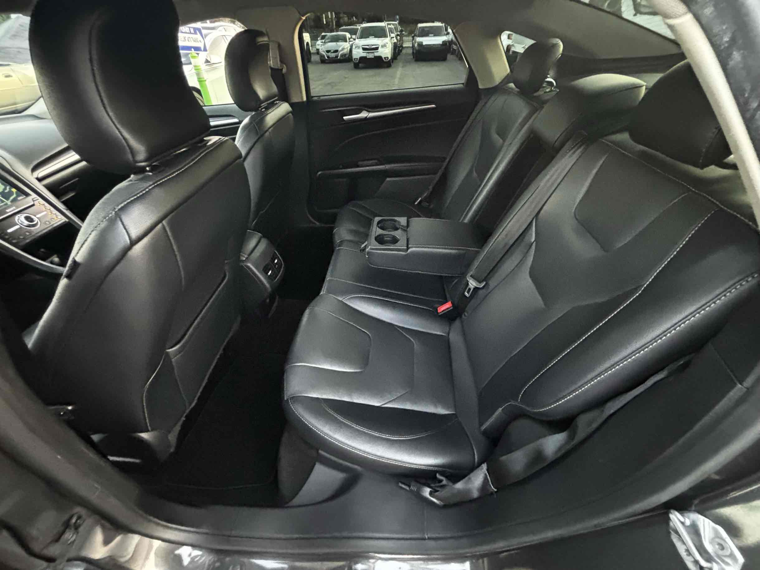 2019 Ford Fusion Hybrid Titanium photo 18
