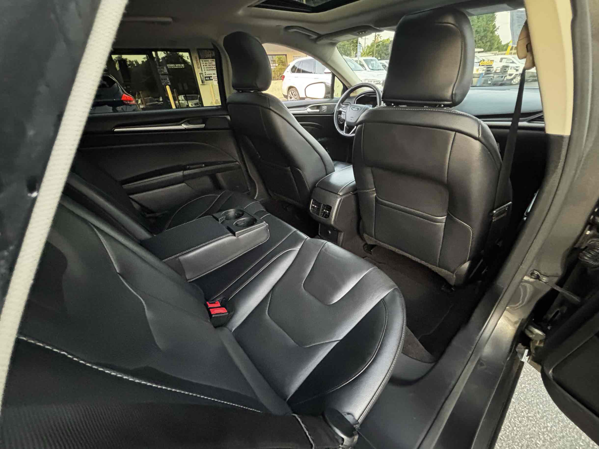 2019 Ford Fusion Hybrid Titanium photo 26