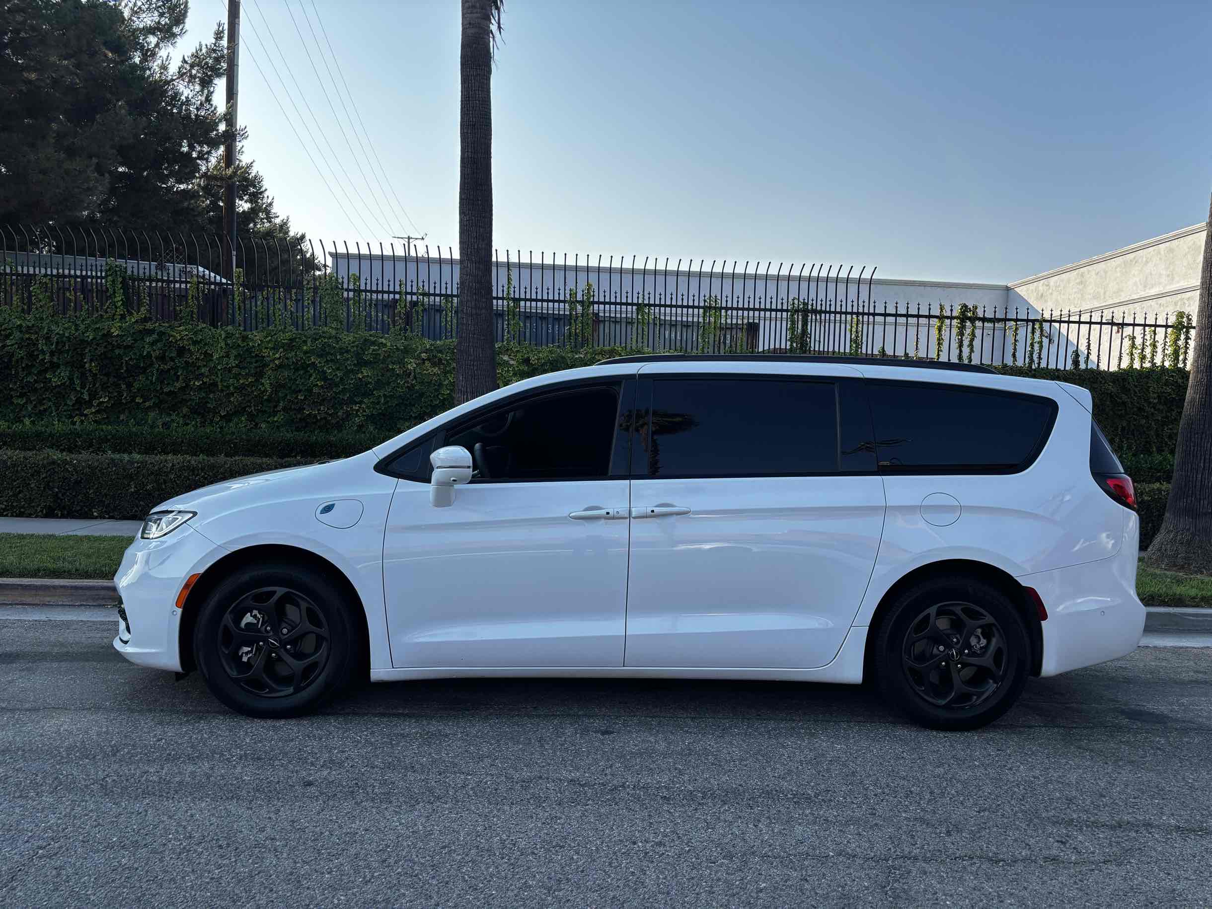 2021 Chrysler Pacifica Limited photo 45