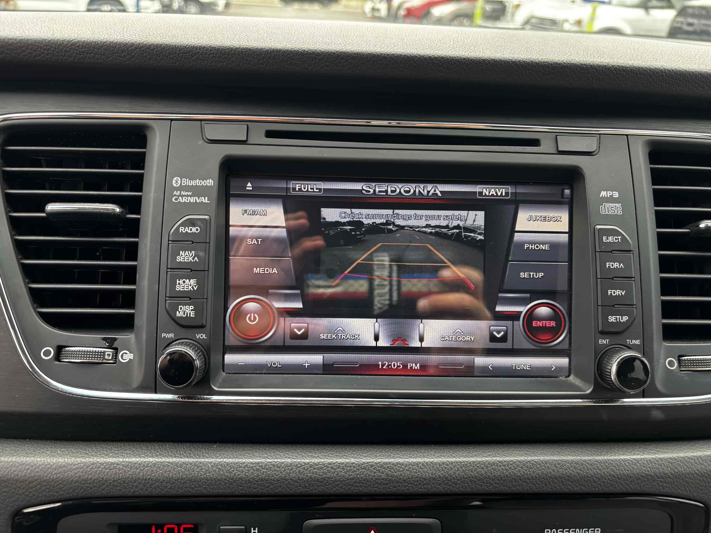 2016 Kia Sedona LX photo 15