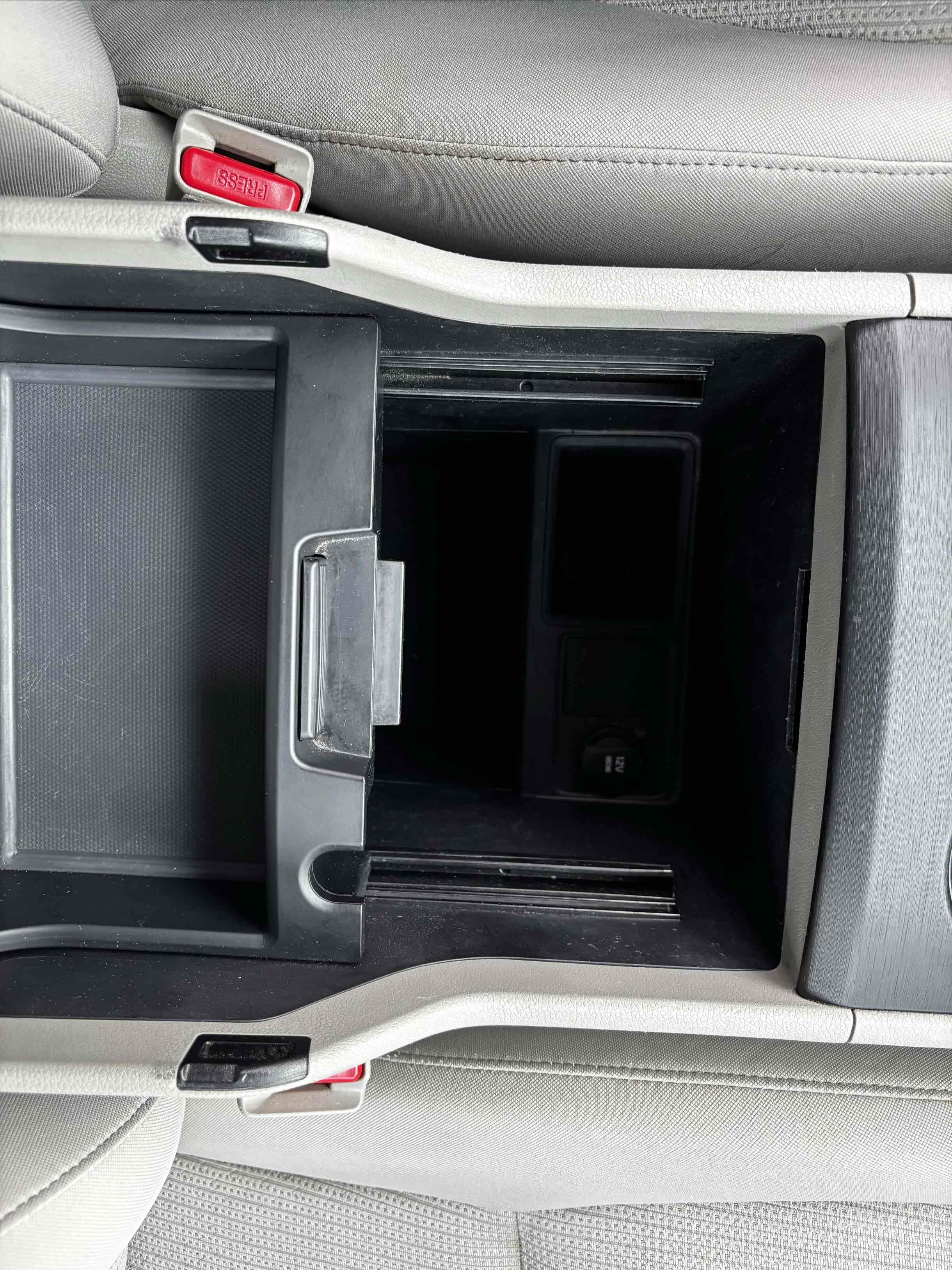 2016 Kia Sedona LX photo 19