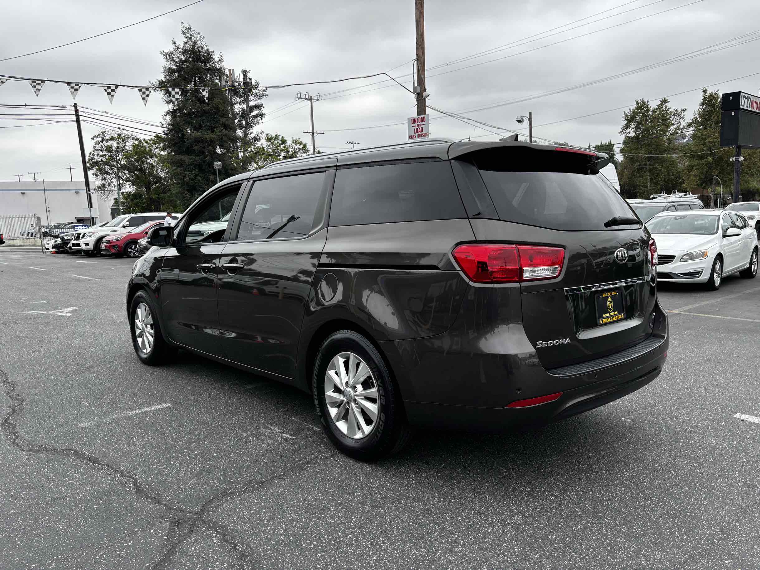 2016 Kia Sedona LX photo 42