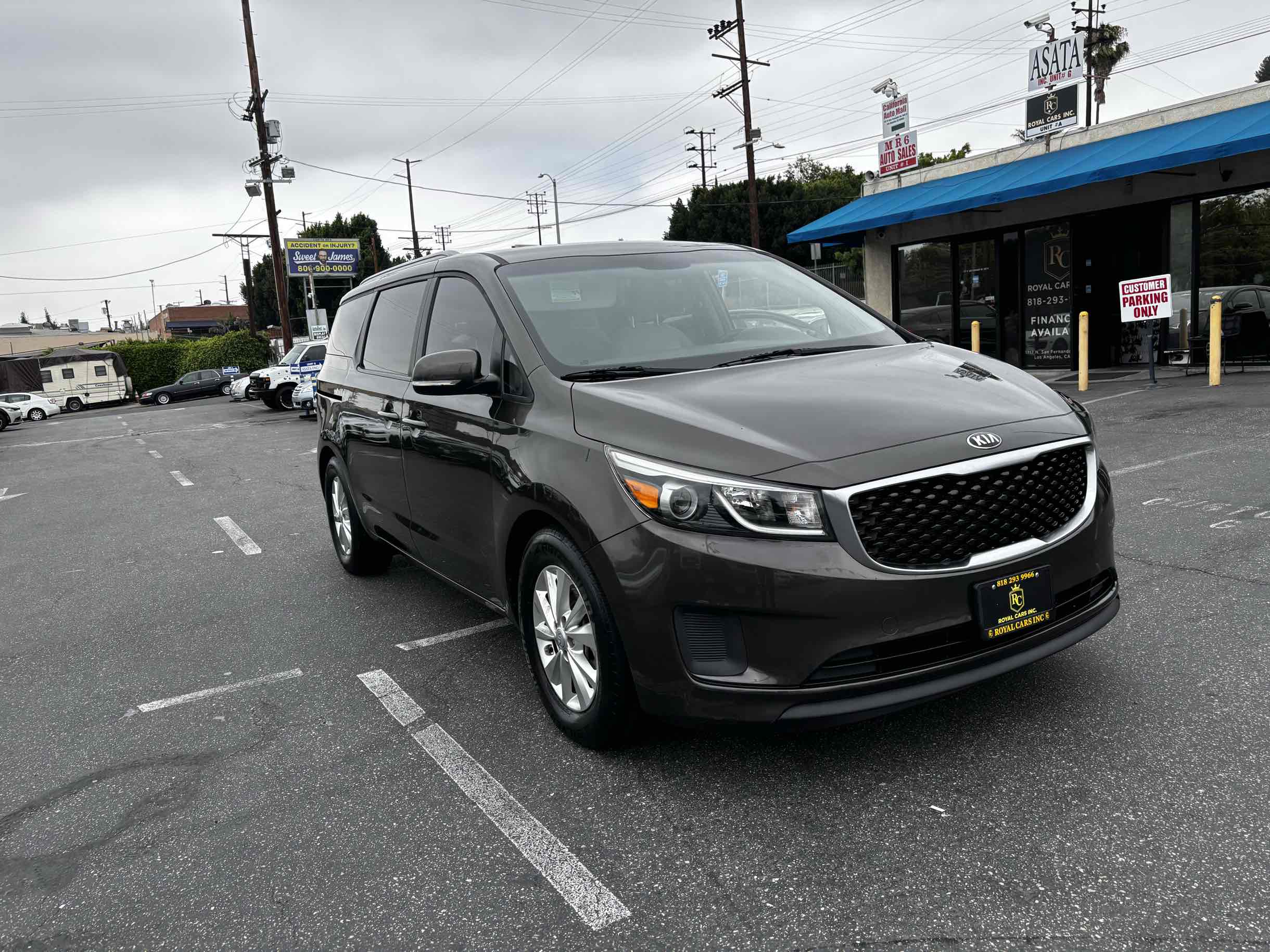 2016 Kia Sedona LX photo 50