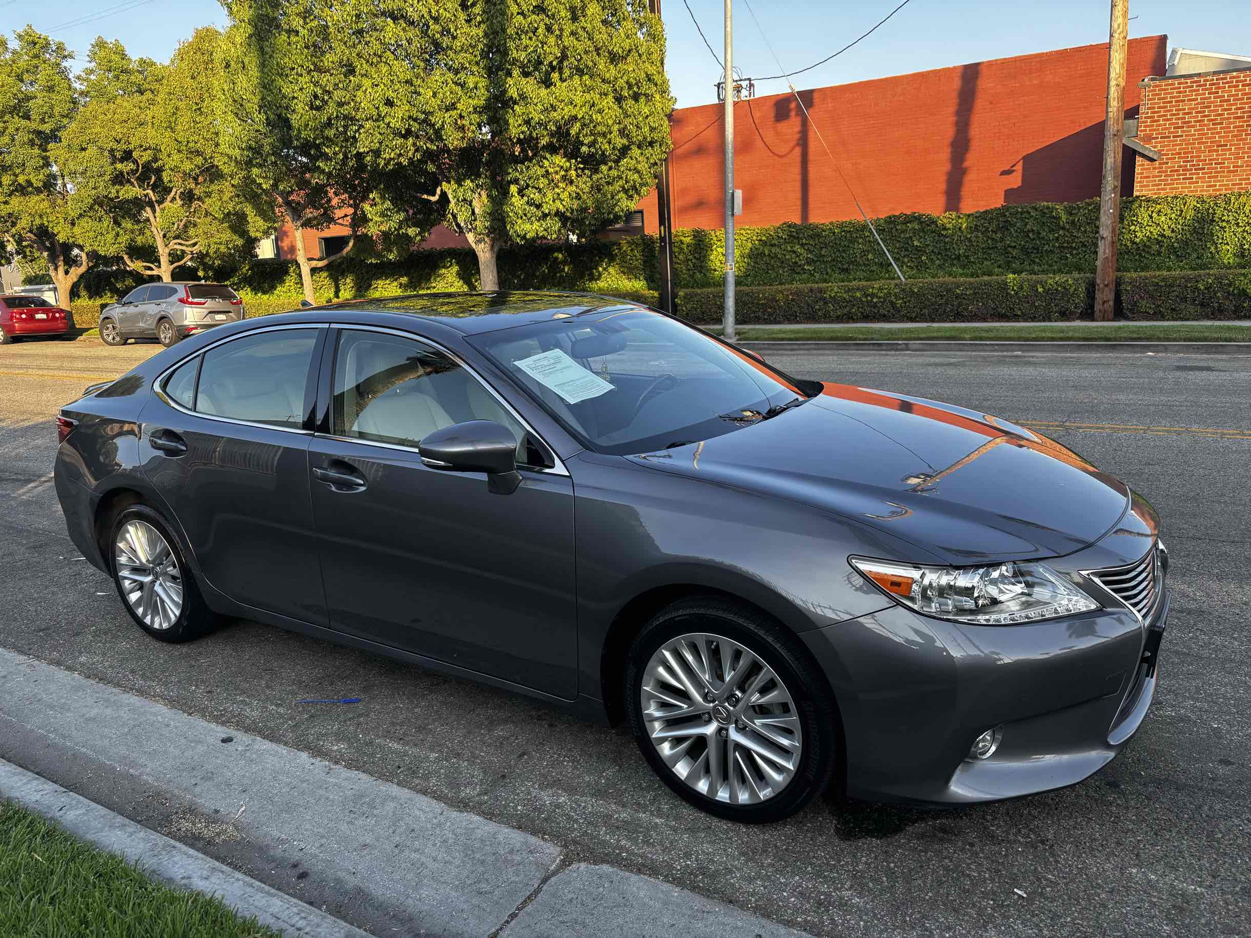 2014 Lexus ES 350 photo 43