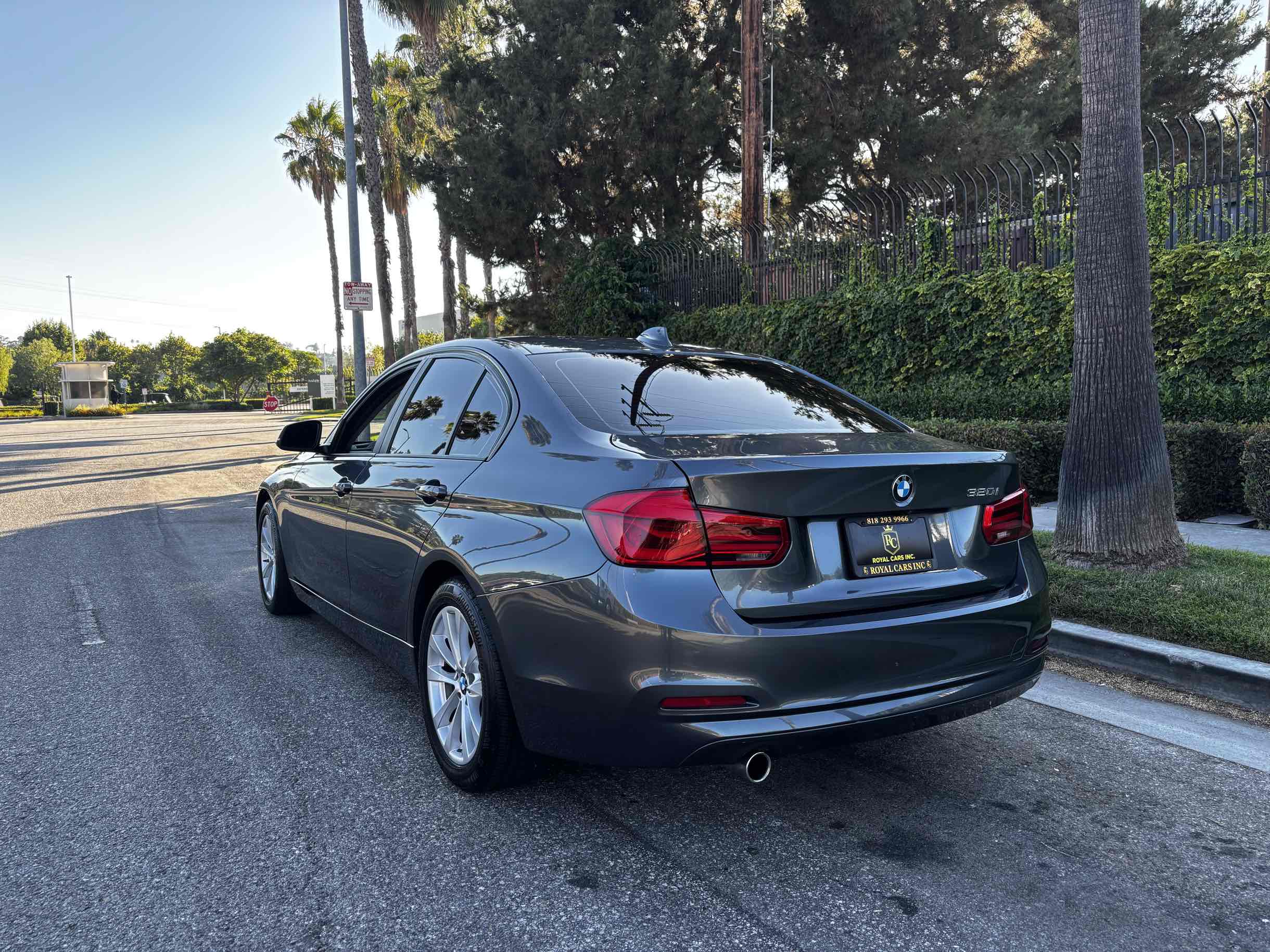 2018 Bmw 320i Sedan photo 2