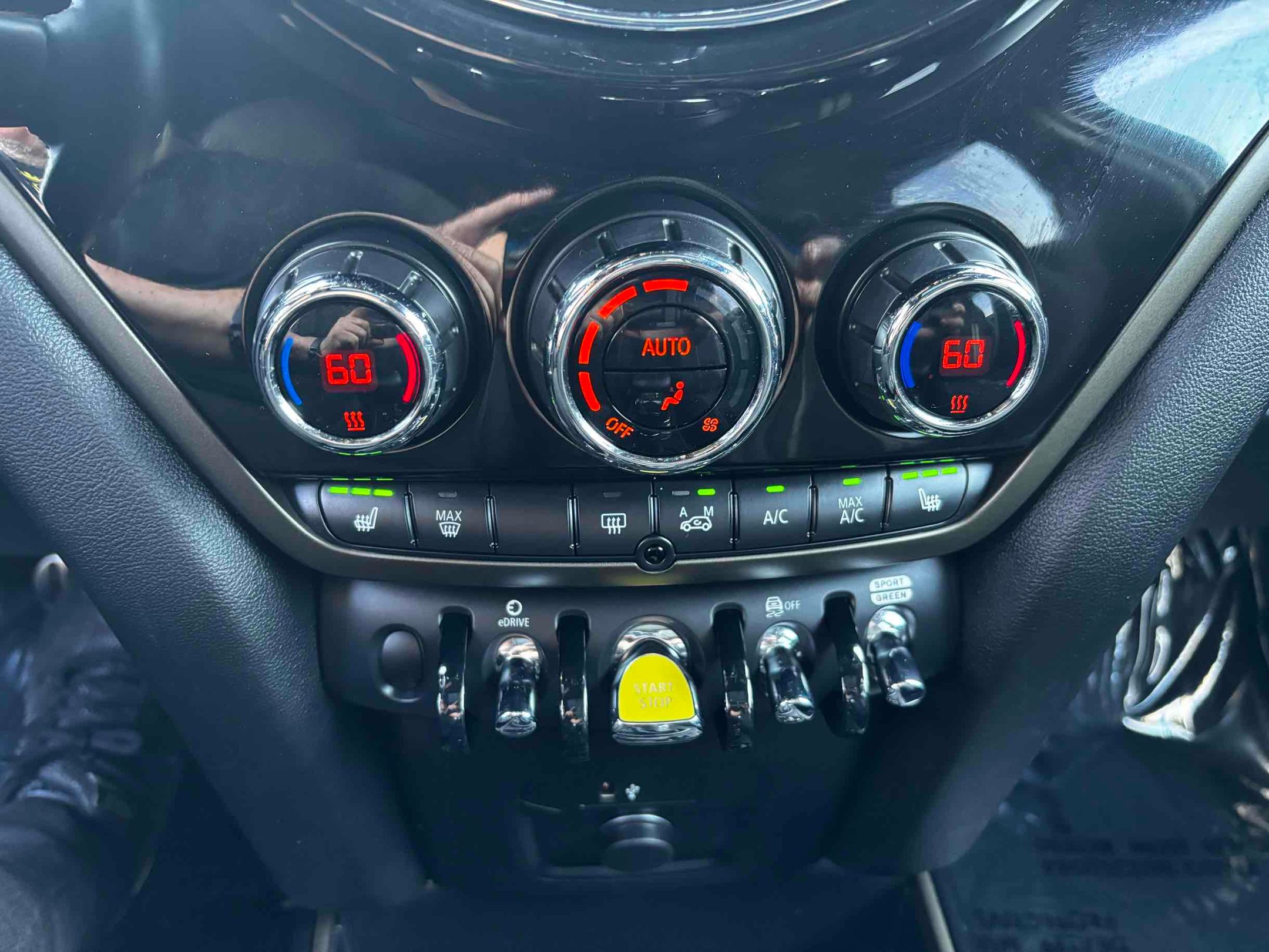2019 MINI Countryman S E PHEV - Photo 17