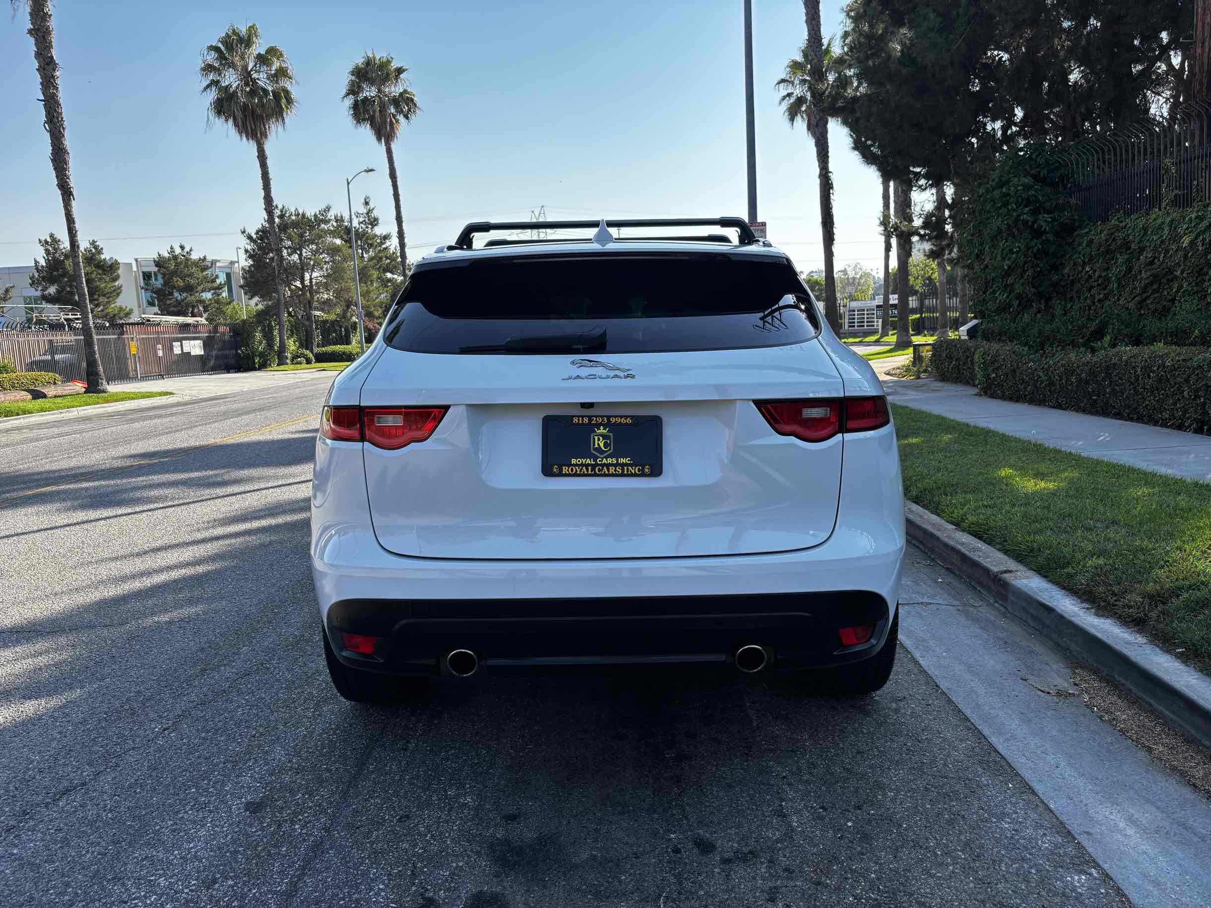 2018 Jaguar F-PACE R-Dynamic SE photo 45