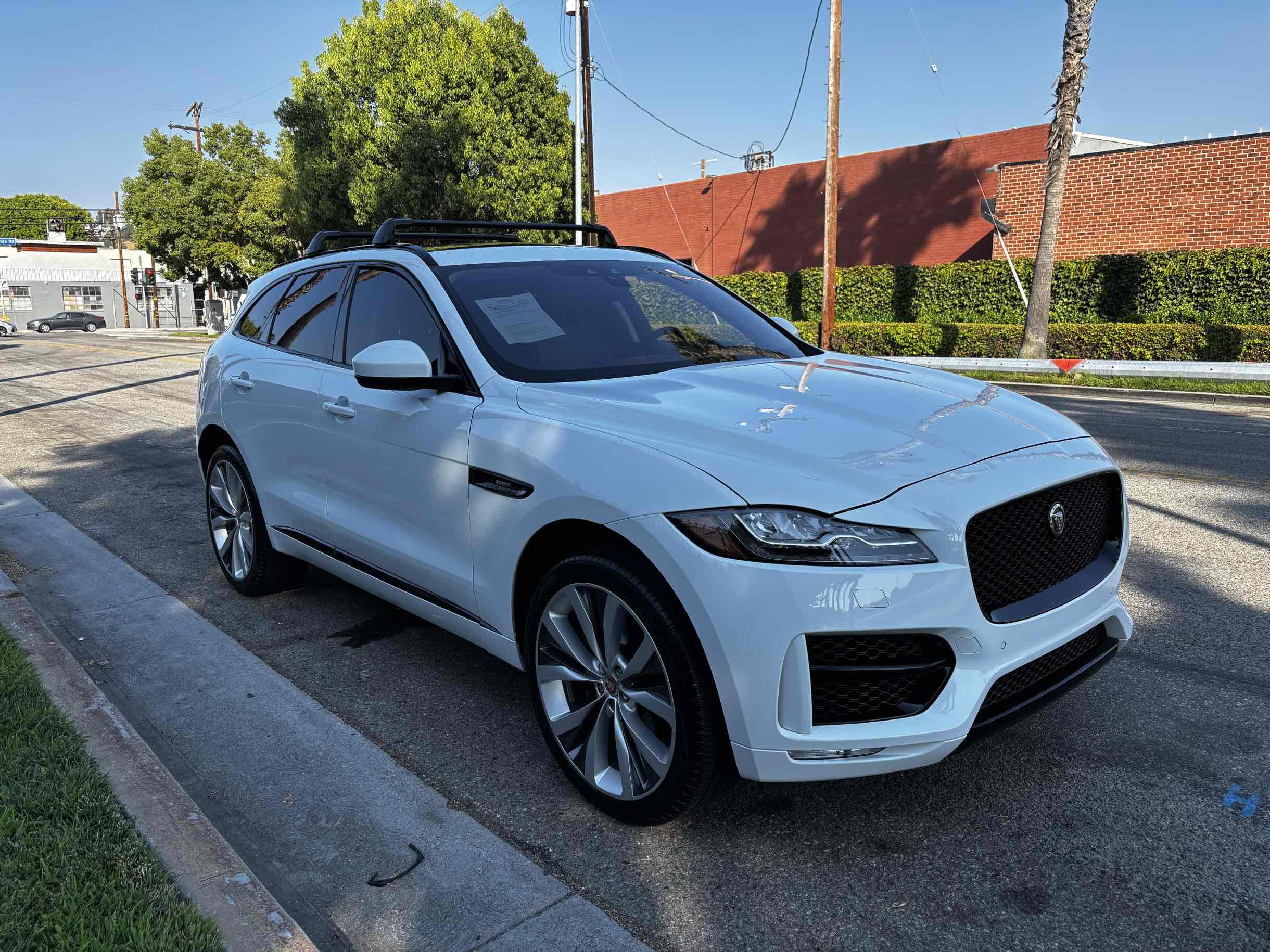 2018 Jaguar F-PACE R-Dynamic SE photo 51