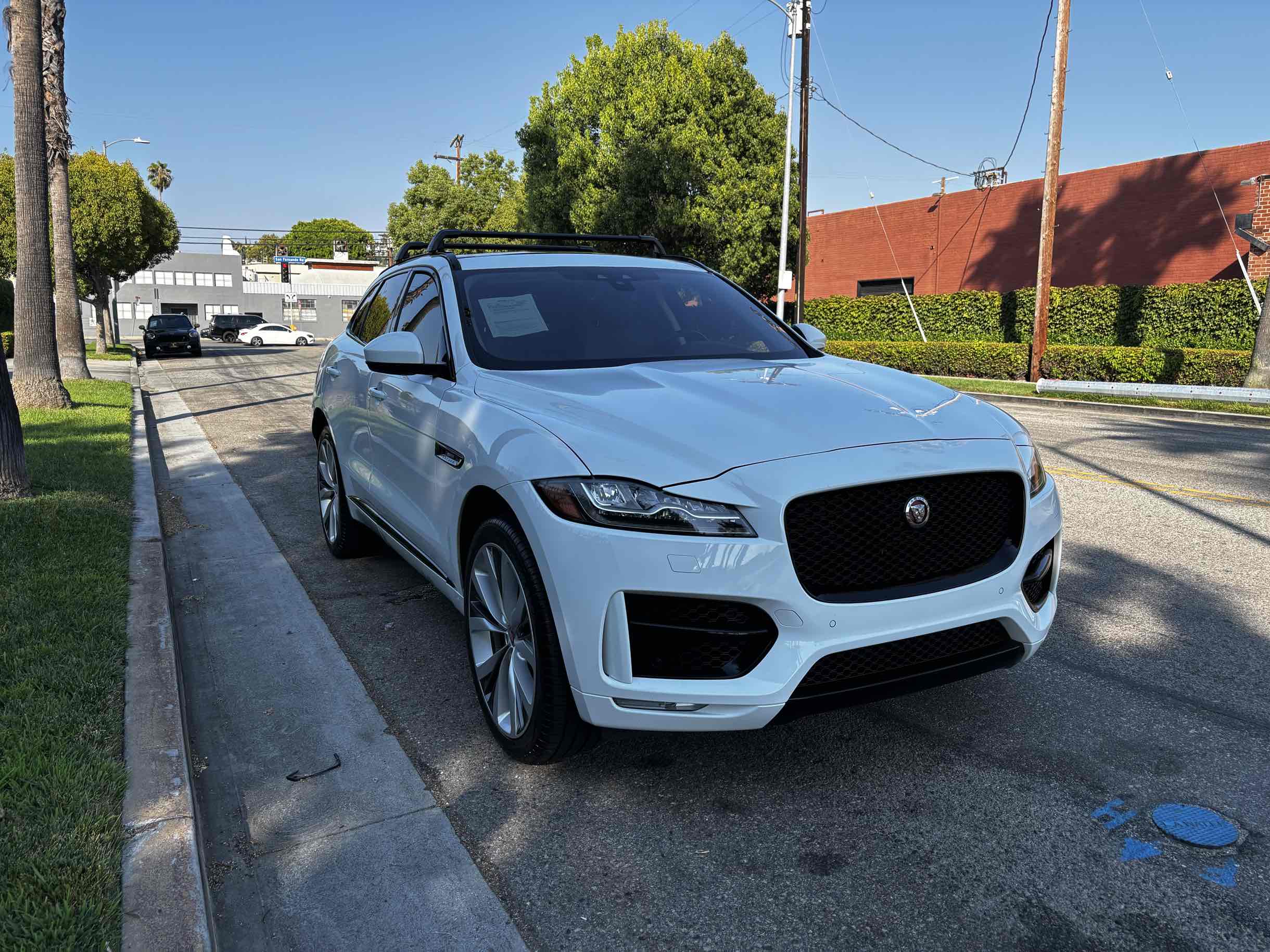 2018 Jaguar F-PACE R-Dynamic SE photo 52