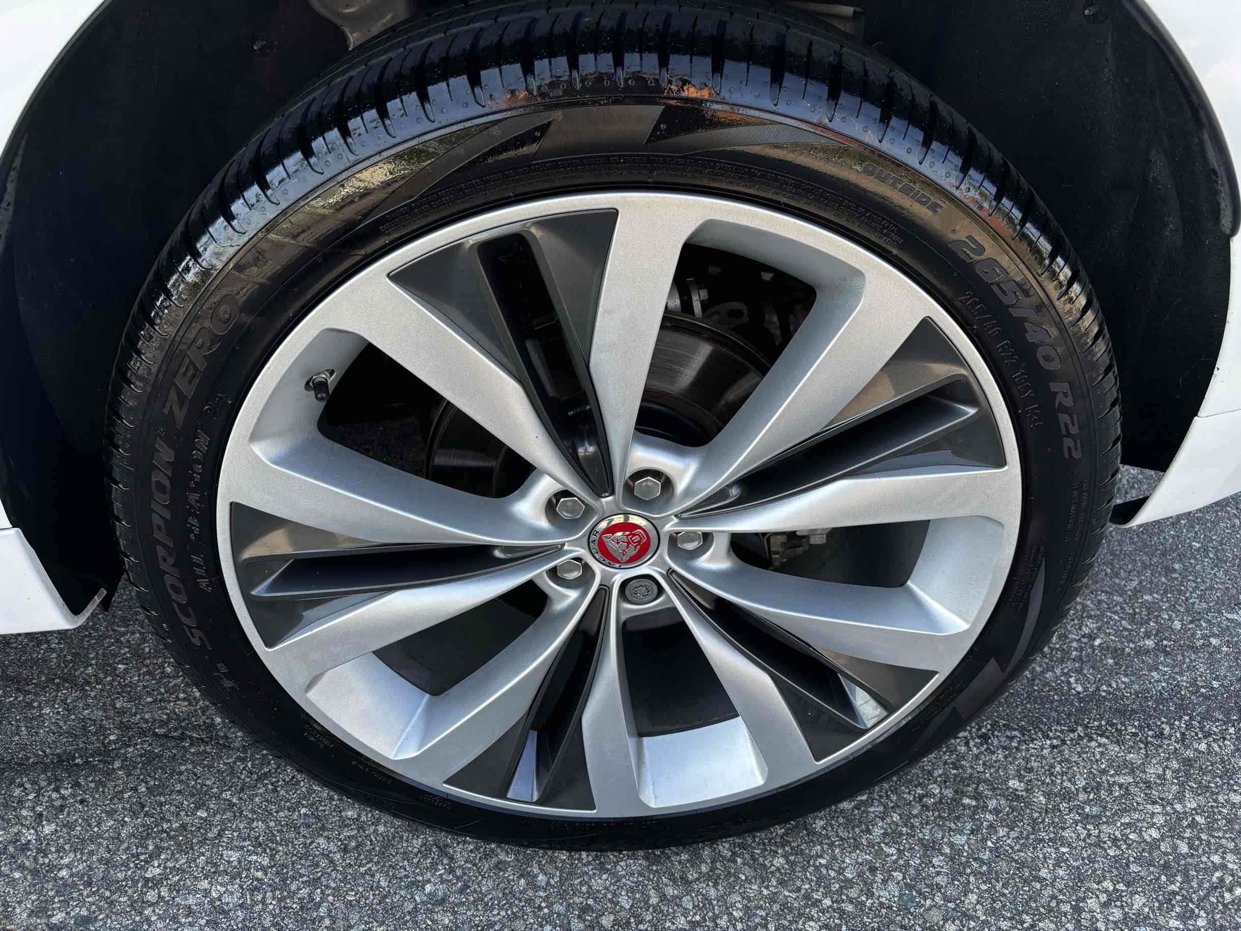 2018 Jaguar F-PACE R-Dynamic SE photo 54