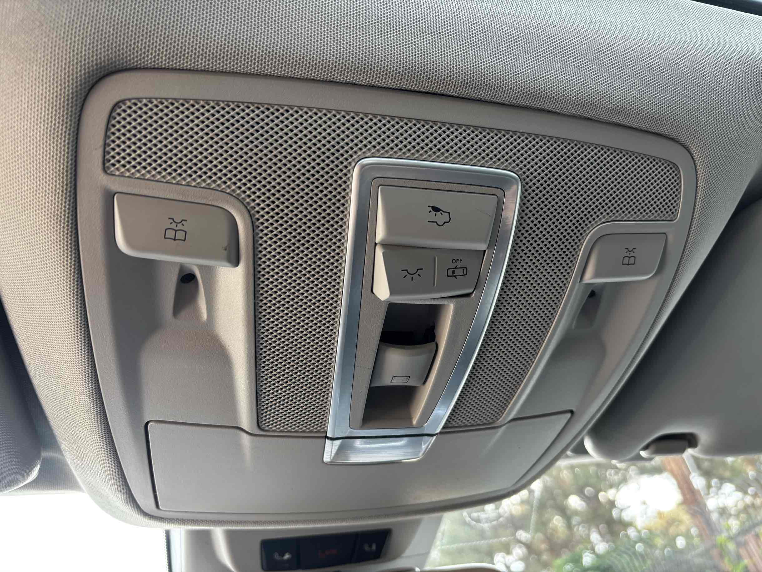 2016 Mercedes Benz GL 450 photo 18