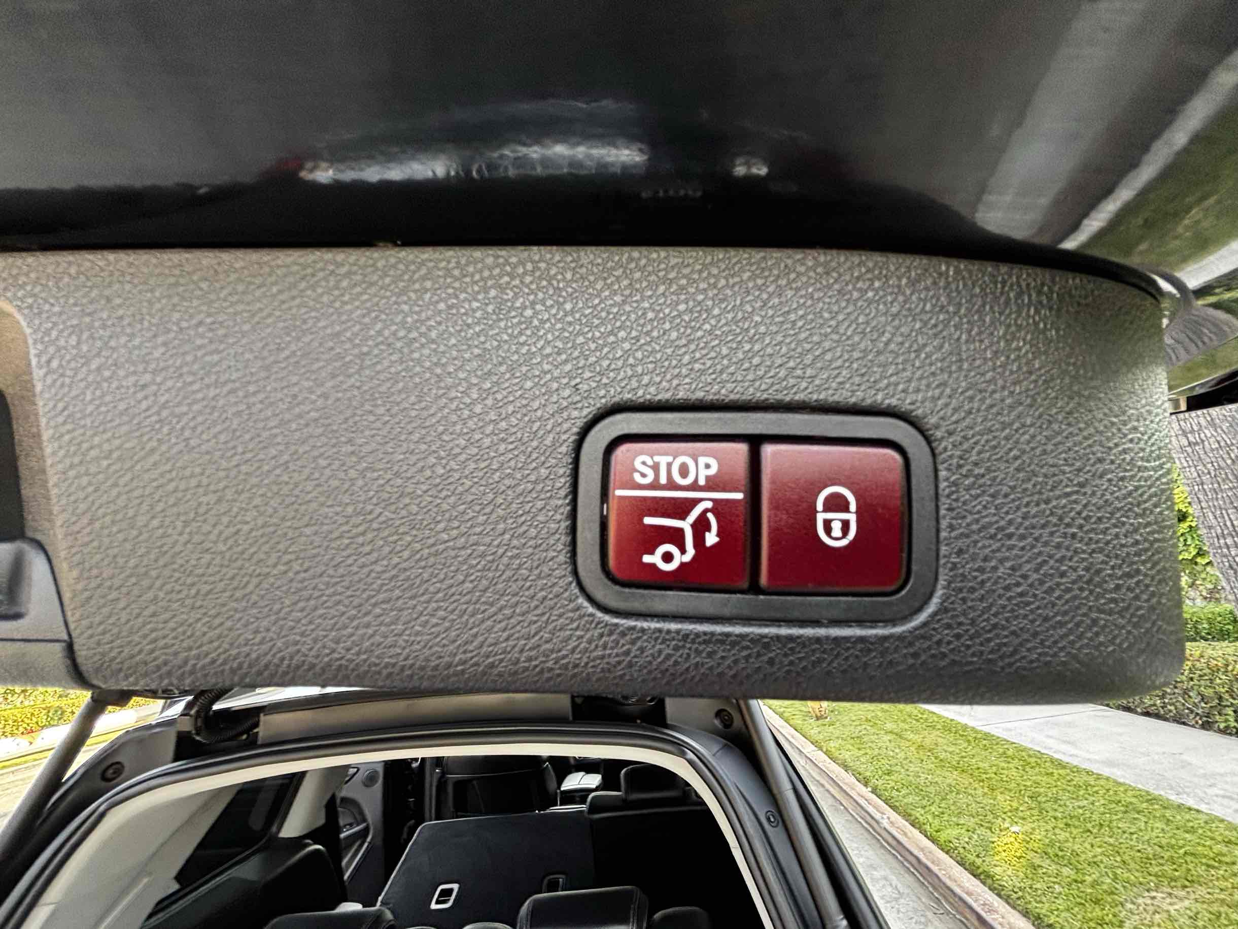 2016 Mercedes Benz GL 450 photo 34