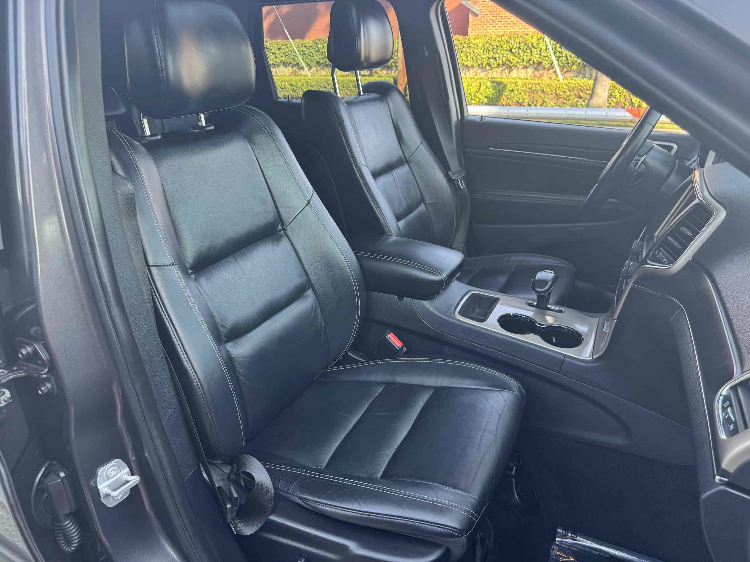 2015 Jeep Grand Cherokee Limited photo 43