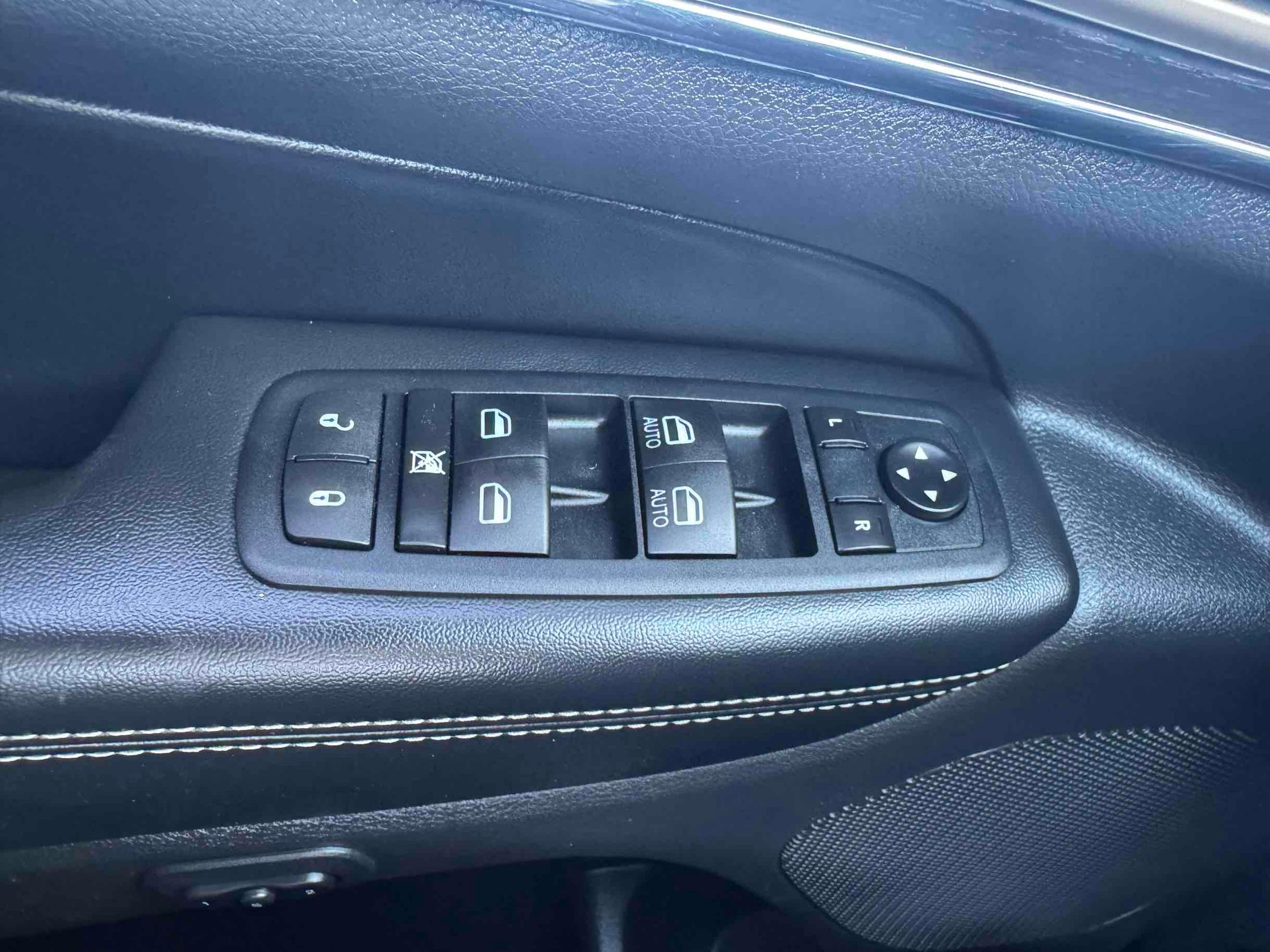 2015 Jeep Grand Cherokee Limited - Photo 35