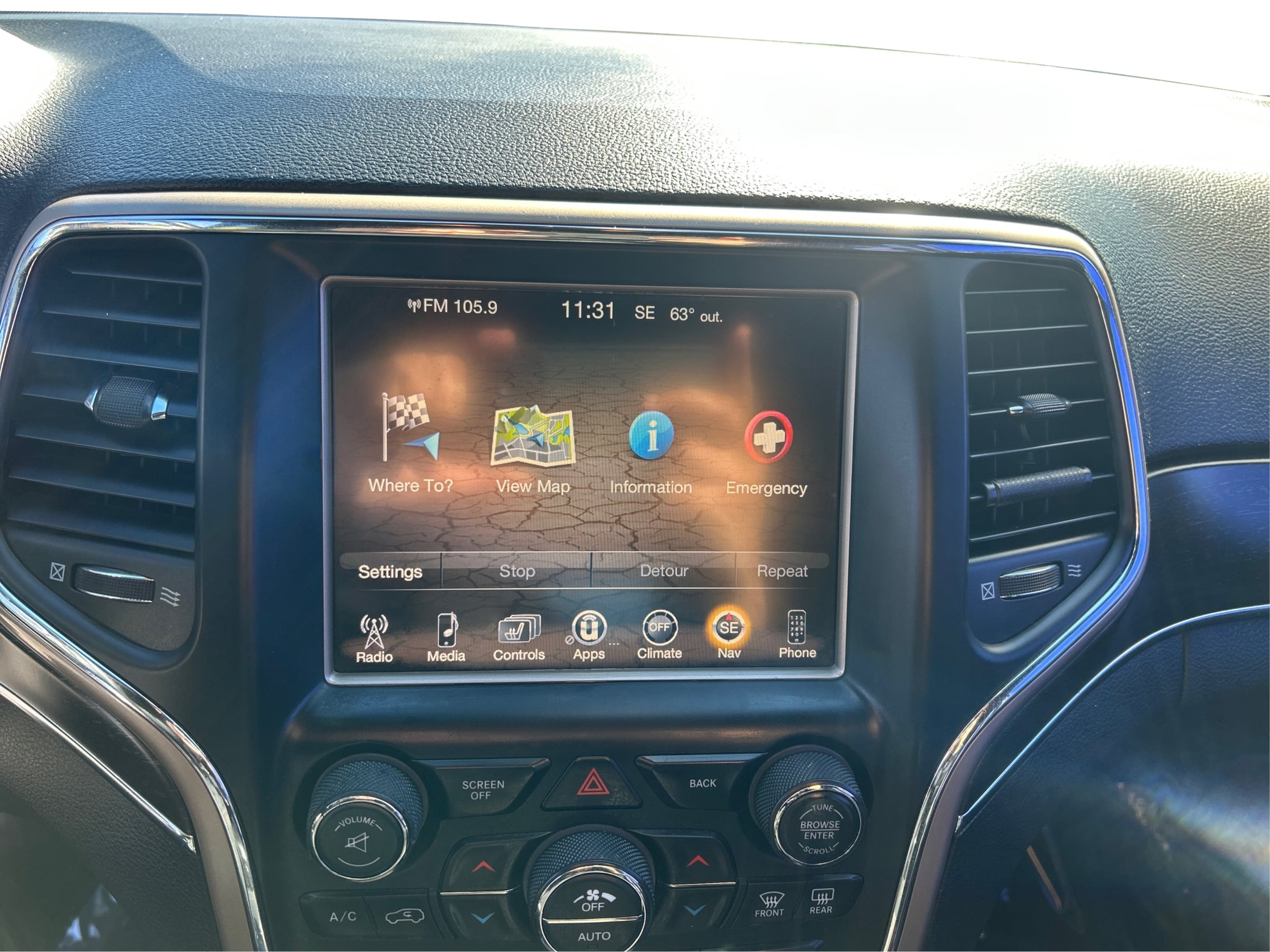2015 Jeep Grand Cherokee Limited - Photo 16