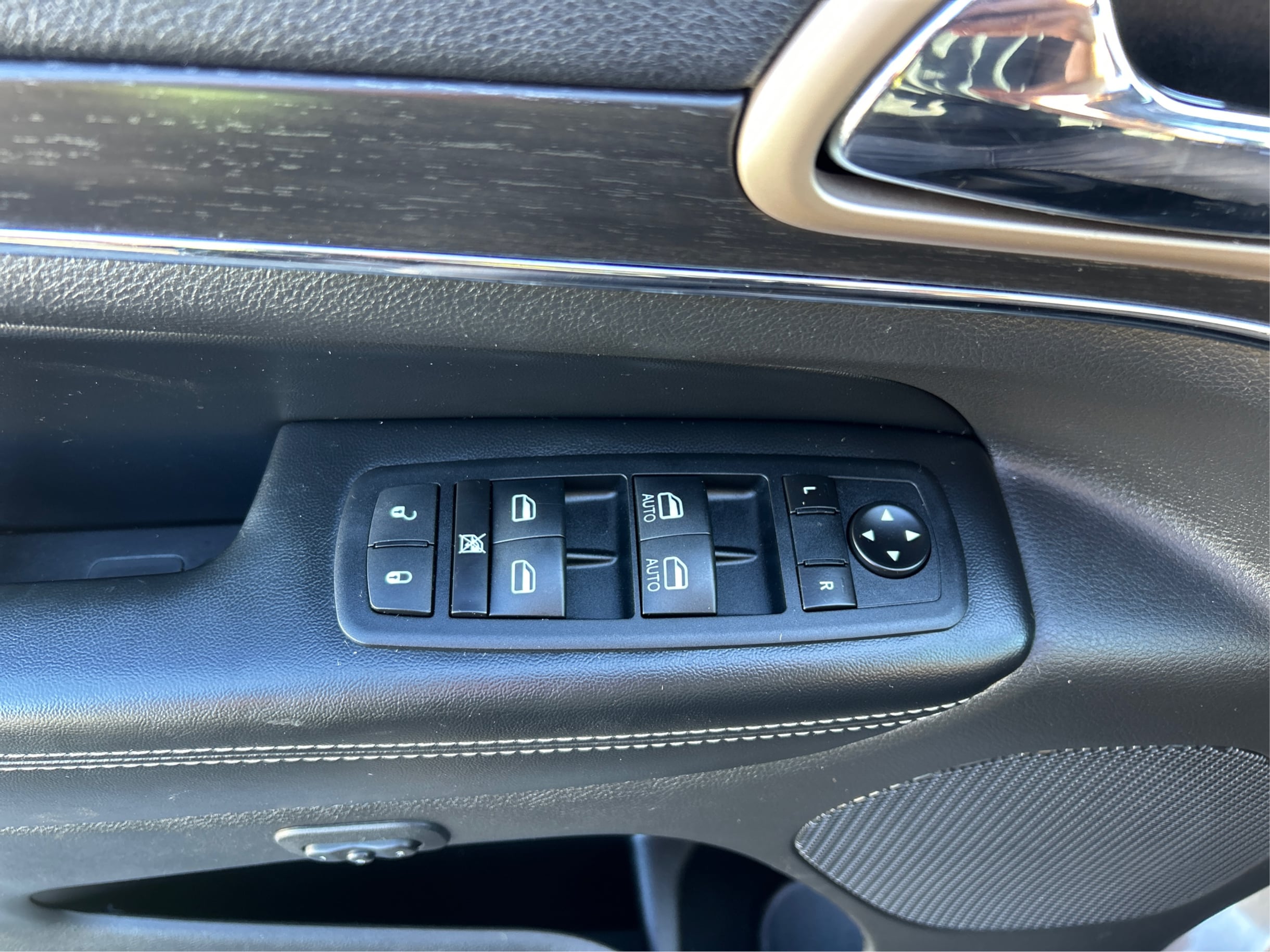 2015 Jeep Grand Cherokee Limited - Photo 123