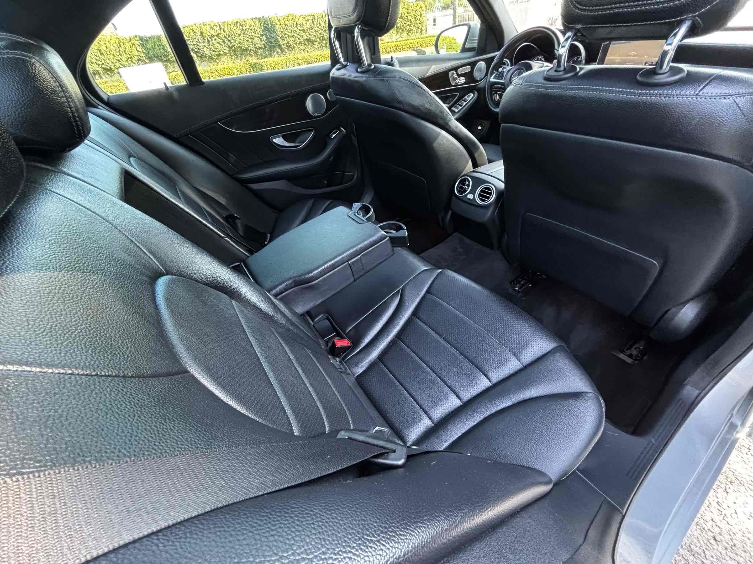 2015 Mercedes Benz C 300 photo 26