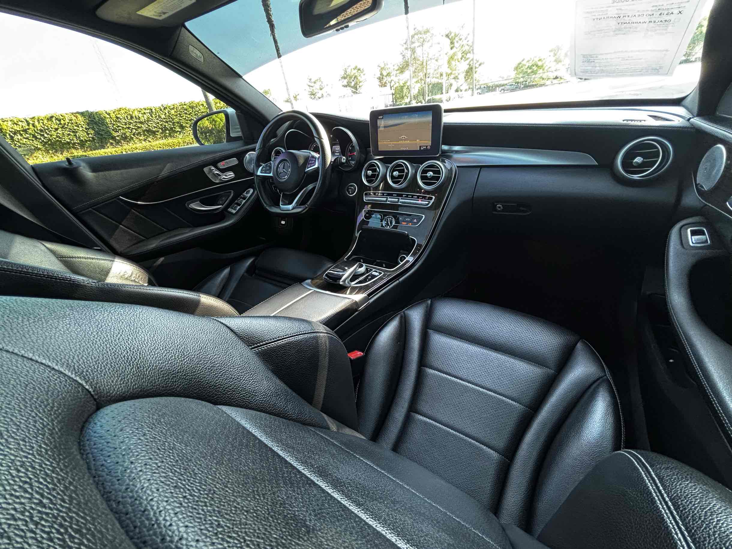 2015 Mercedes Benz C 300 photo 27