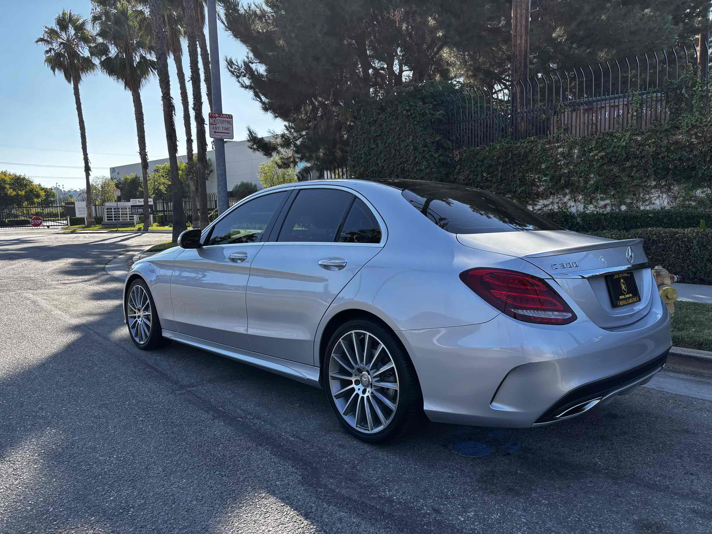 2015 Mercedes Benz C 300 photo 39