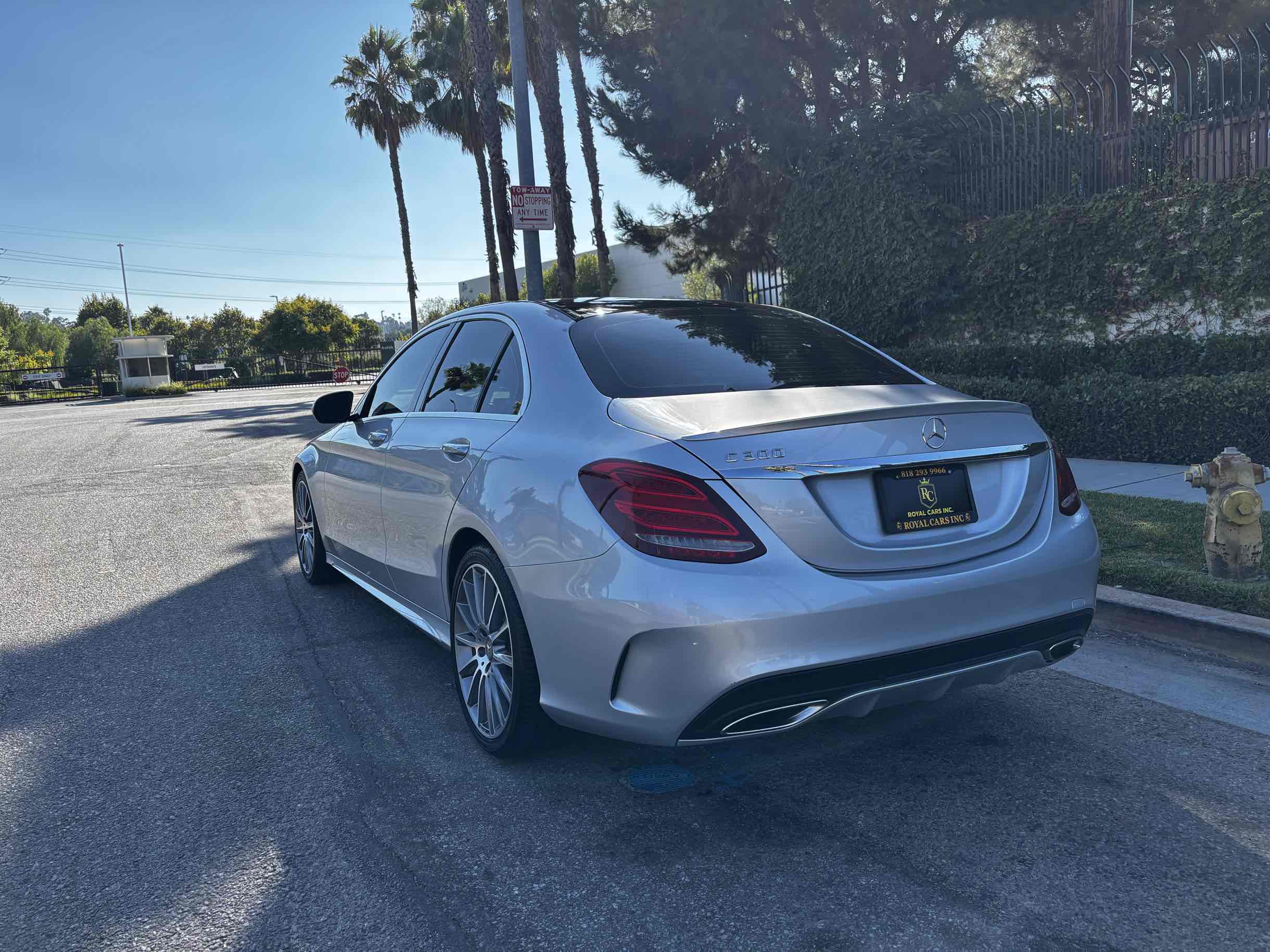 2015 Mercedes Benz C 300 photo 40
