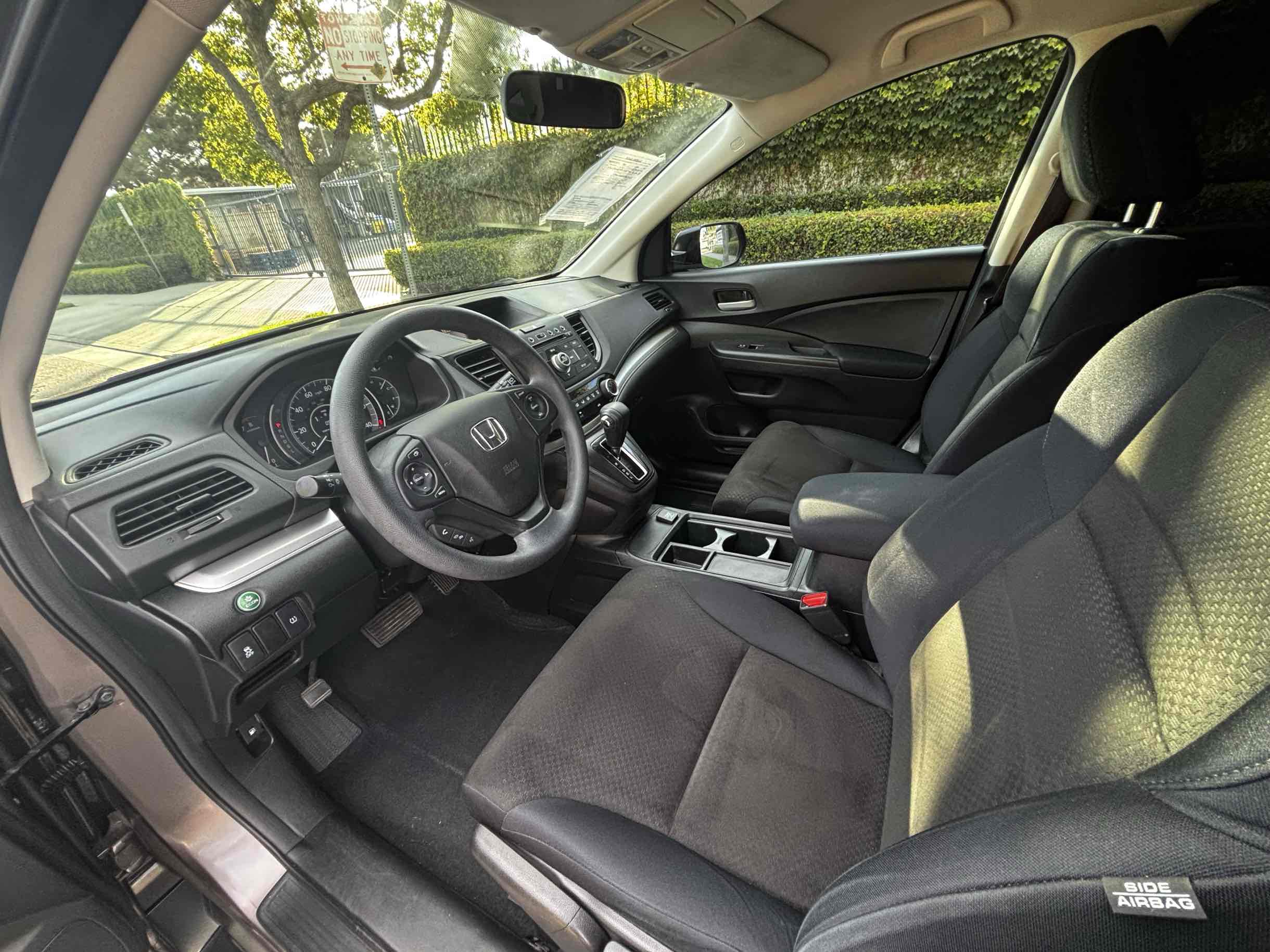 2016 Honda CR-V SE photo 2