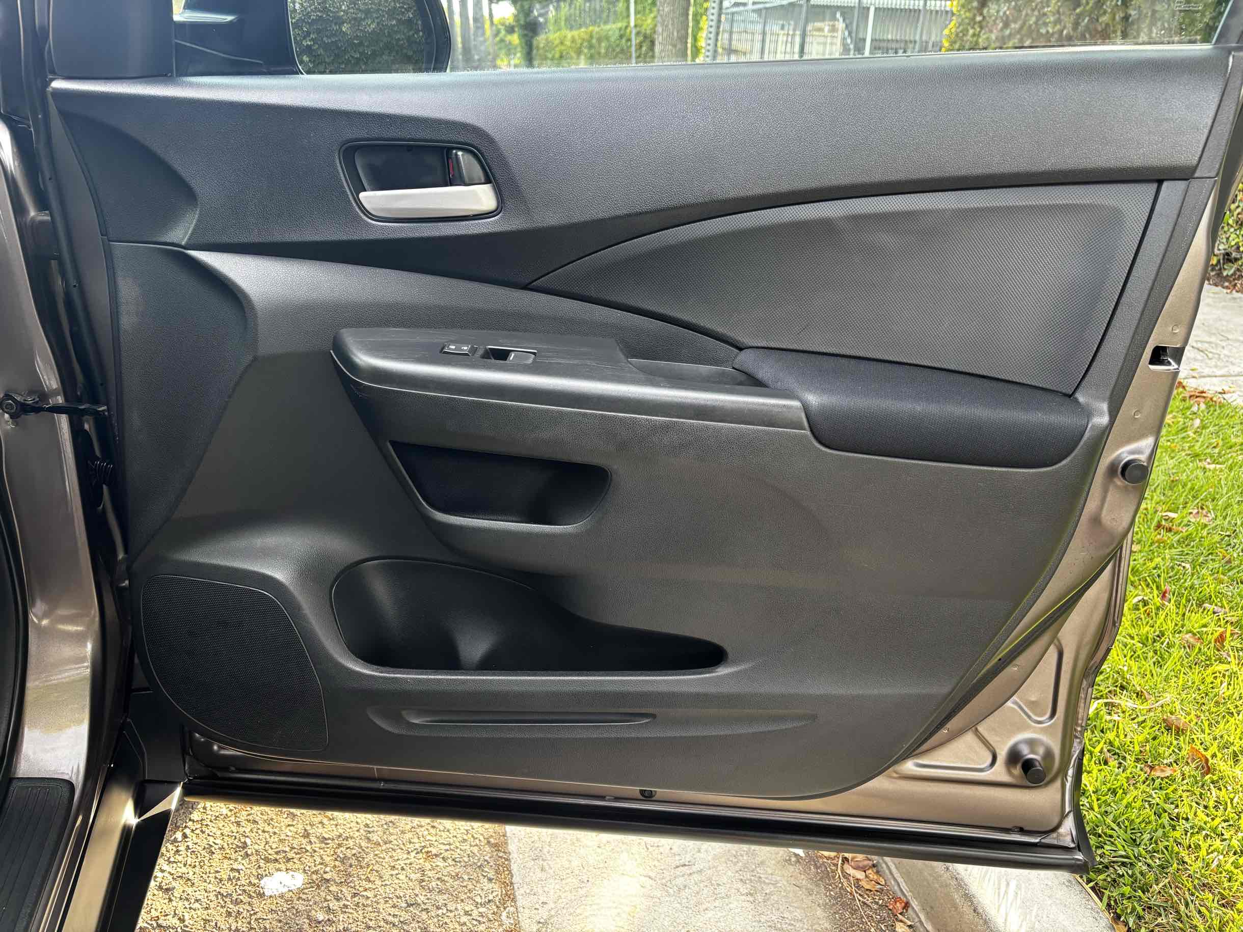 2016 Honda CR-V SE photo 23