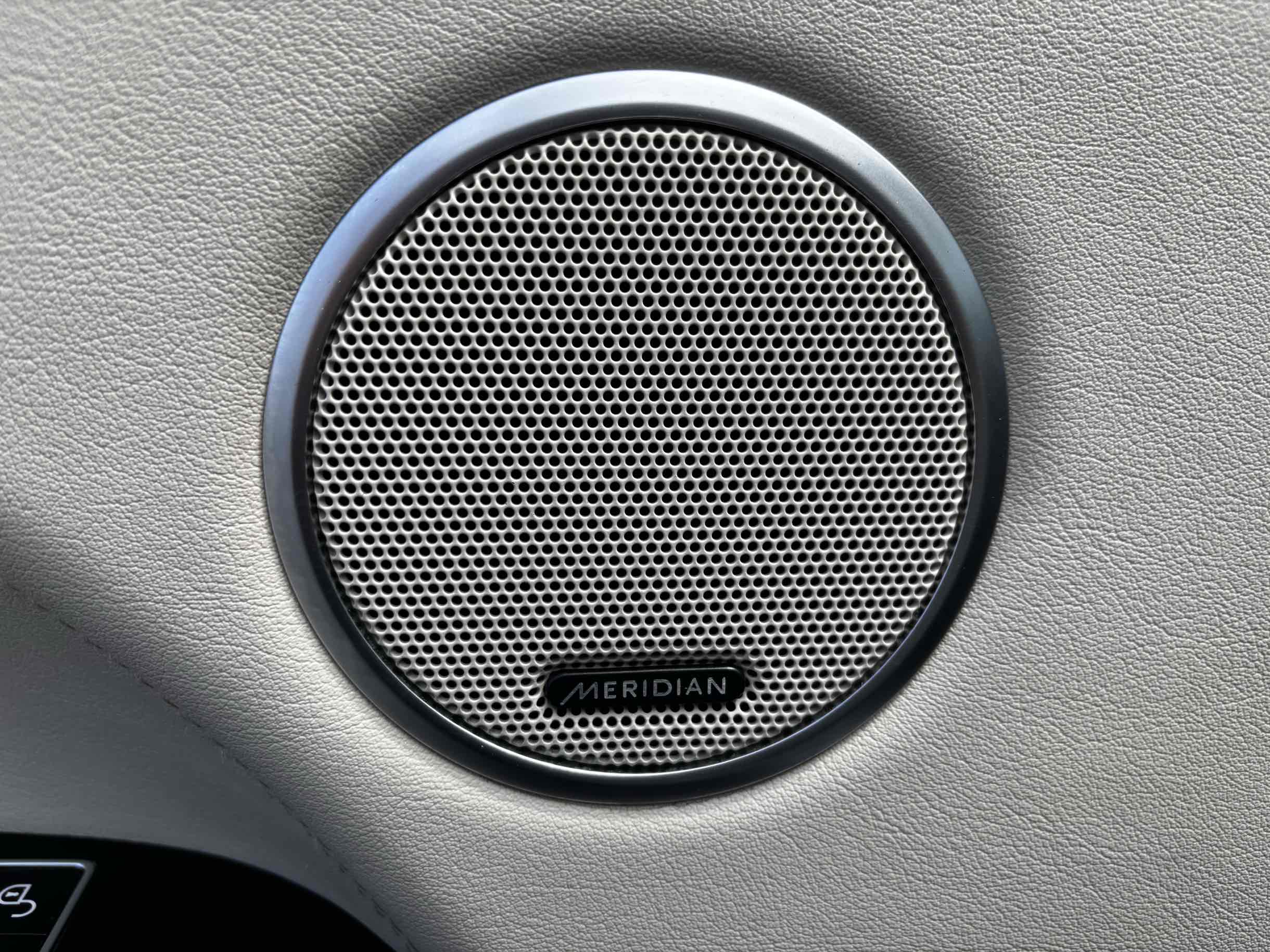 2014 Land Rover Range Rover HSE photo 8