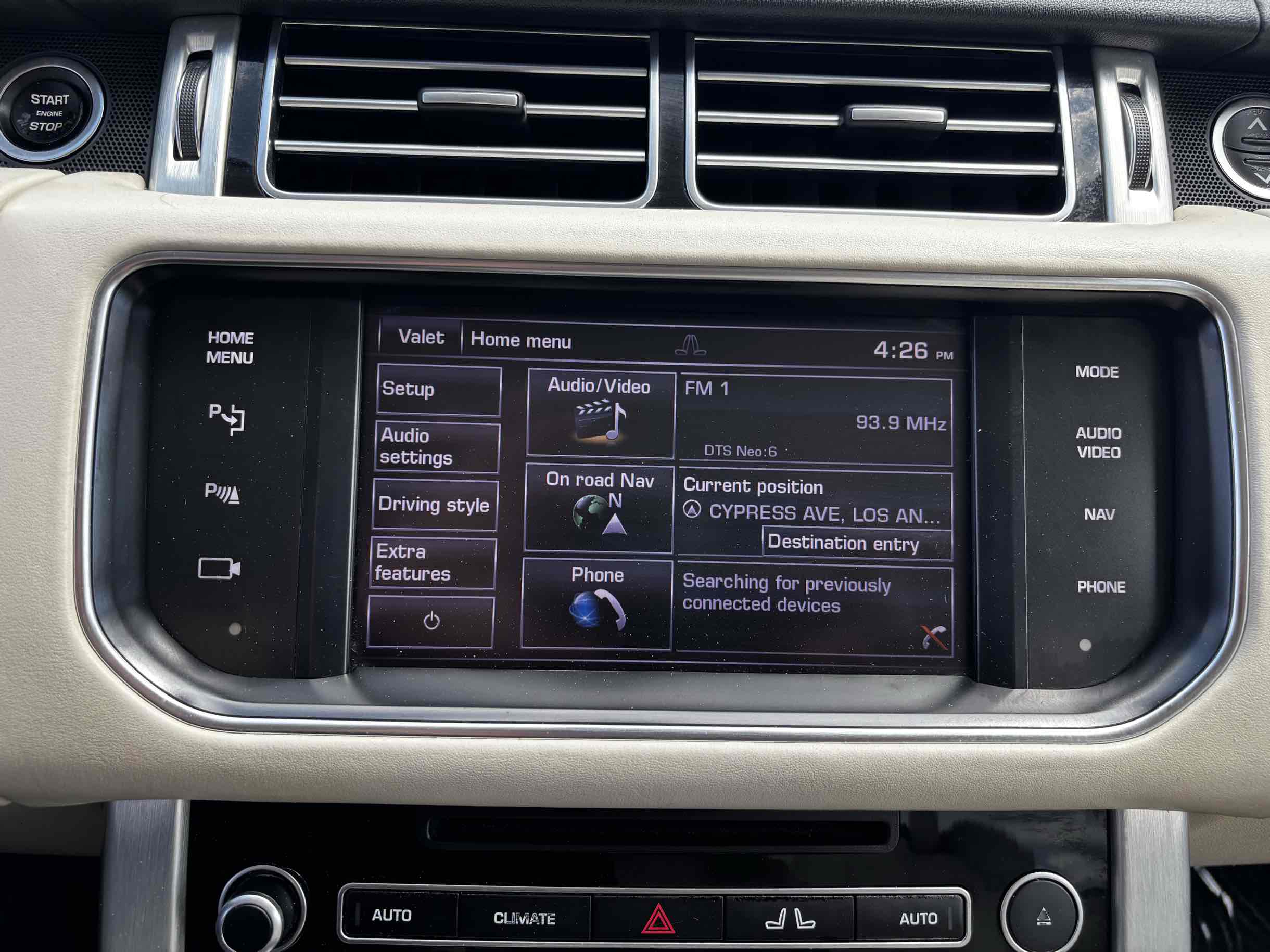 2014 Land Rover Range Rover HSE photo 12