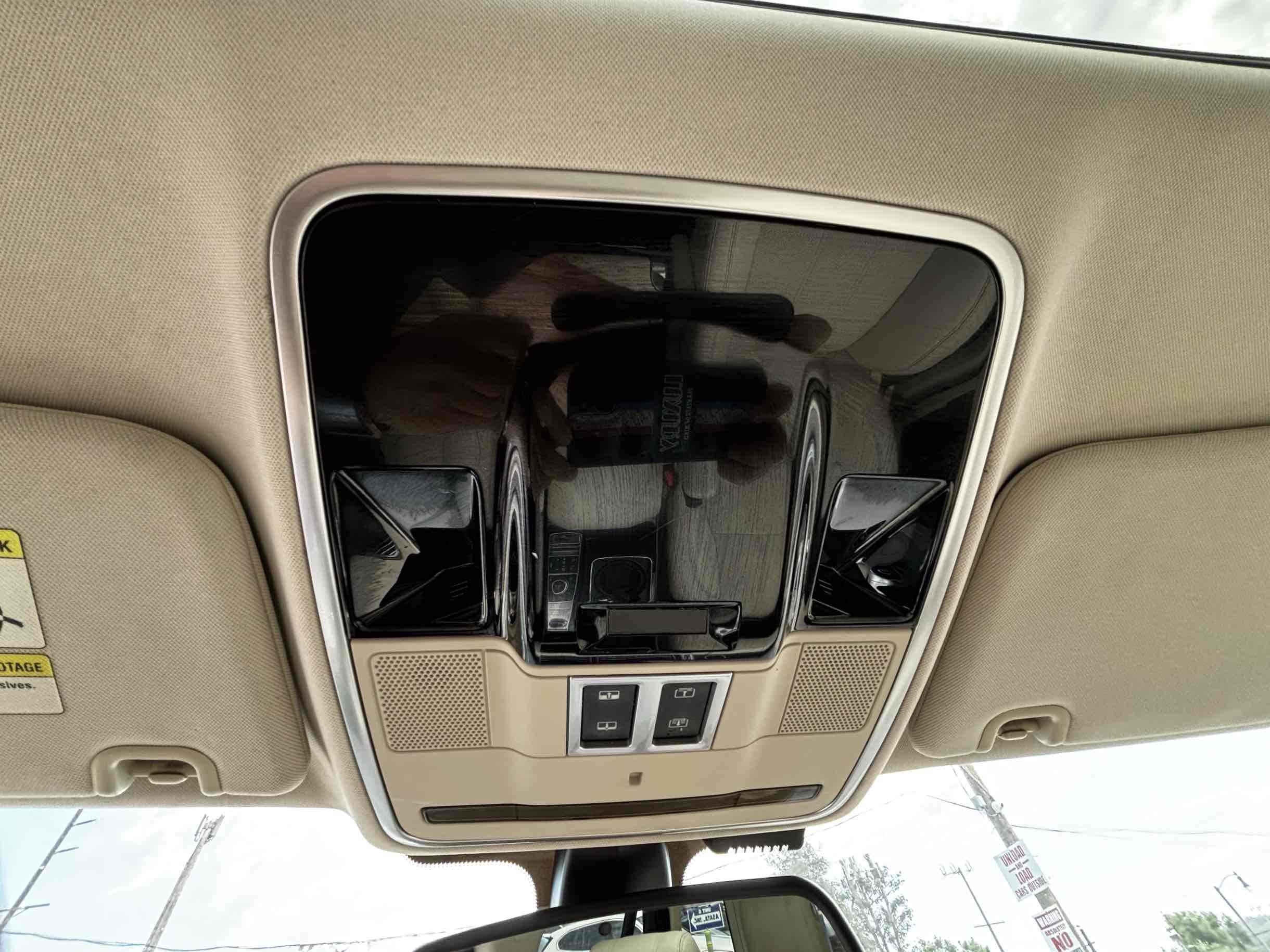 2014 Land Rover Range Rover HSE photo 19