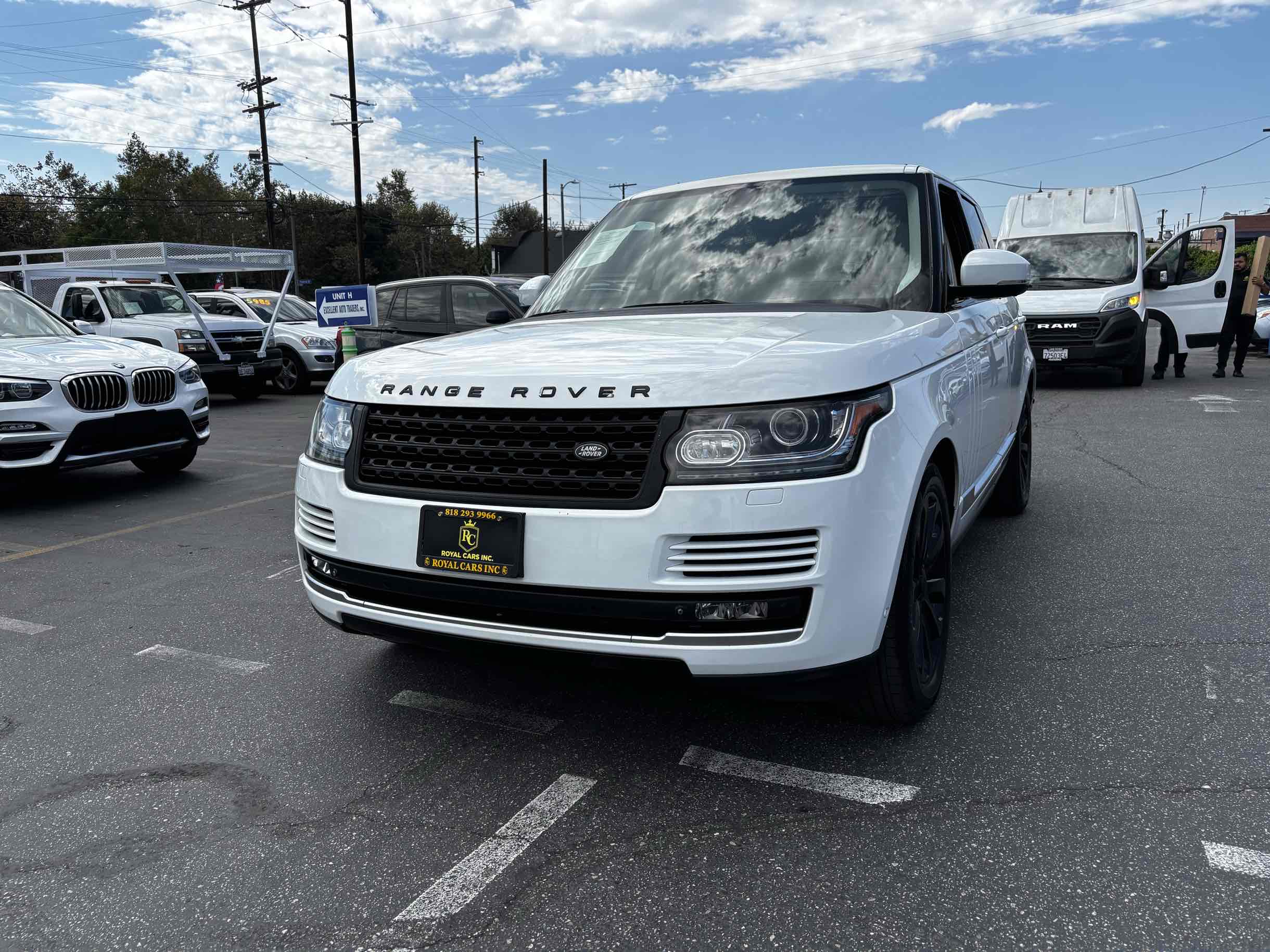 2014 Land Rover Range Rover HSE photo 38