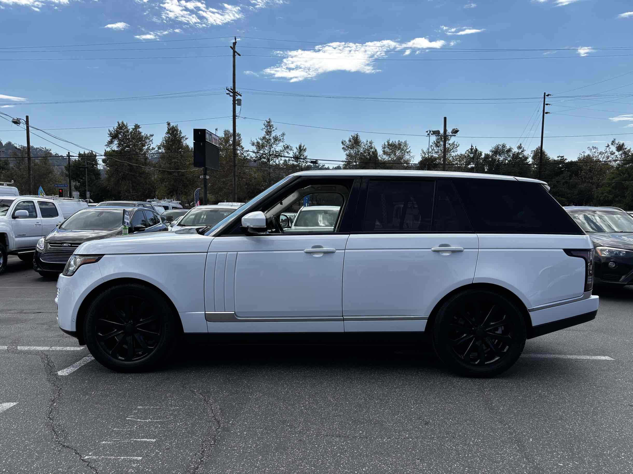 2014 Land Rover Range Rover HSE photo 41