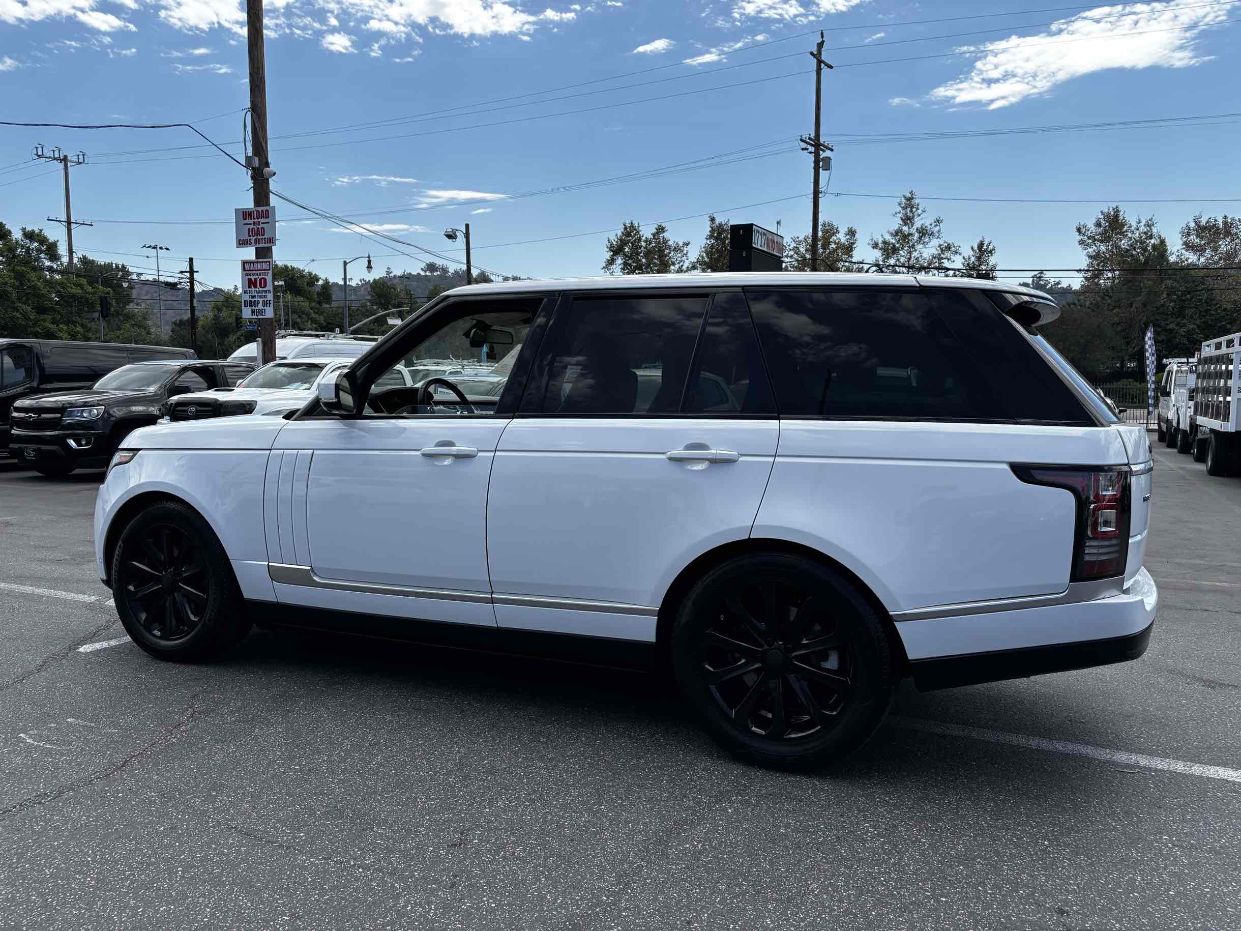 2014 Land Rover Range Rover HSE photo 42