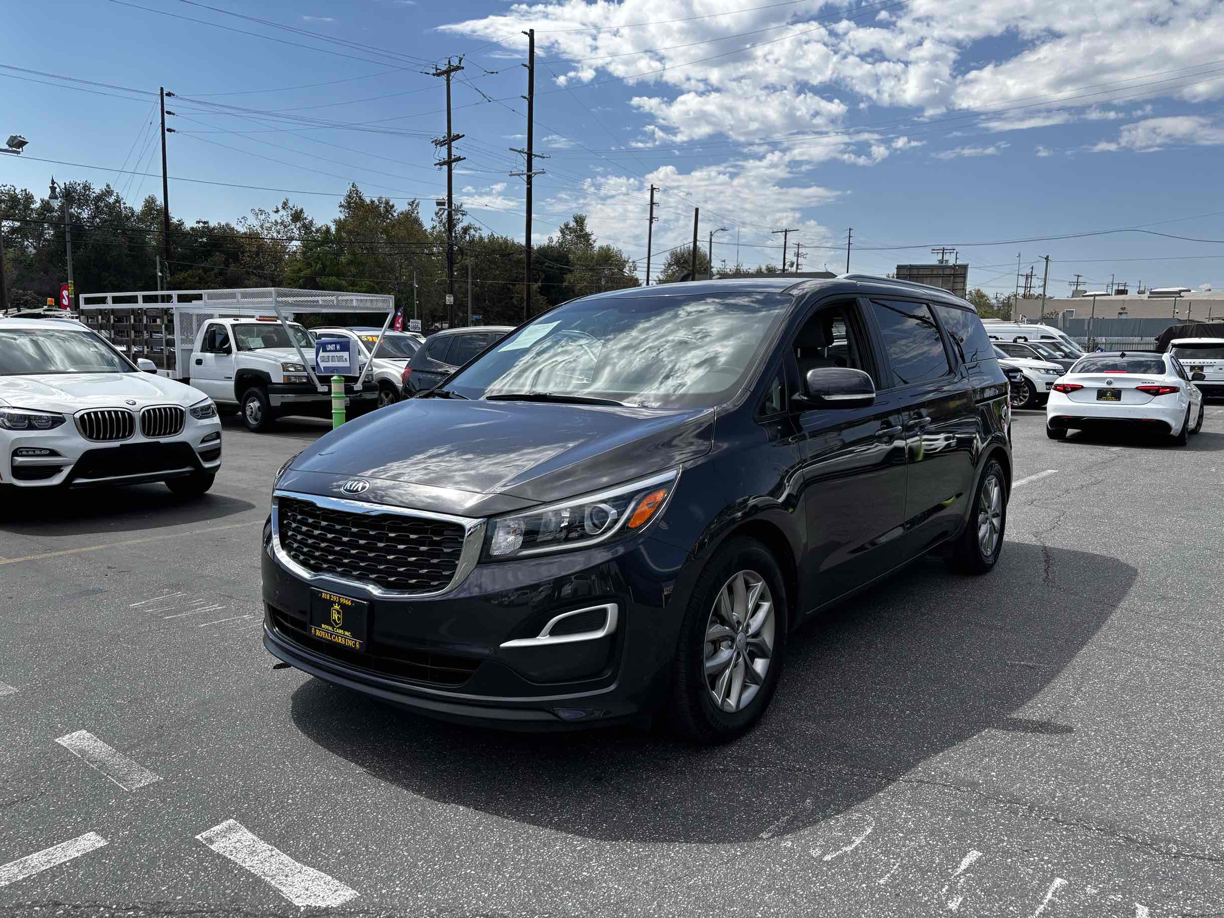2019 Kia Sedona EX photo 2