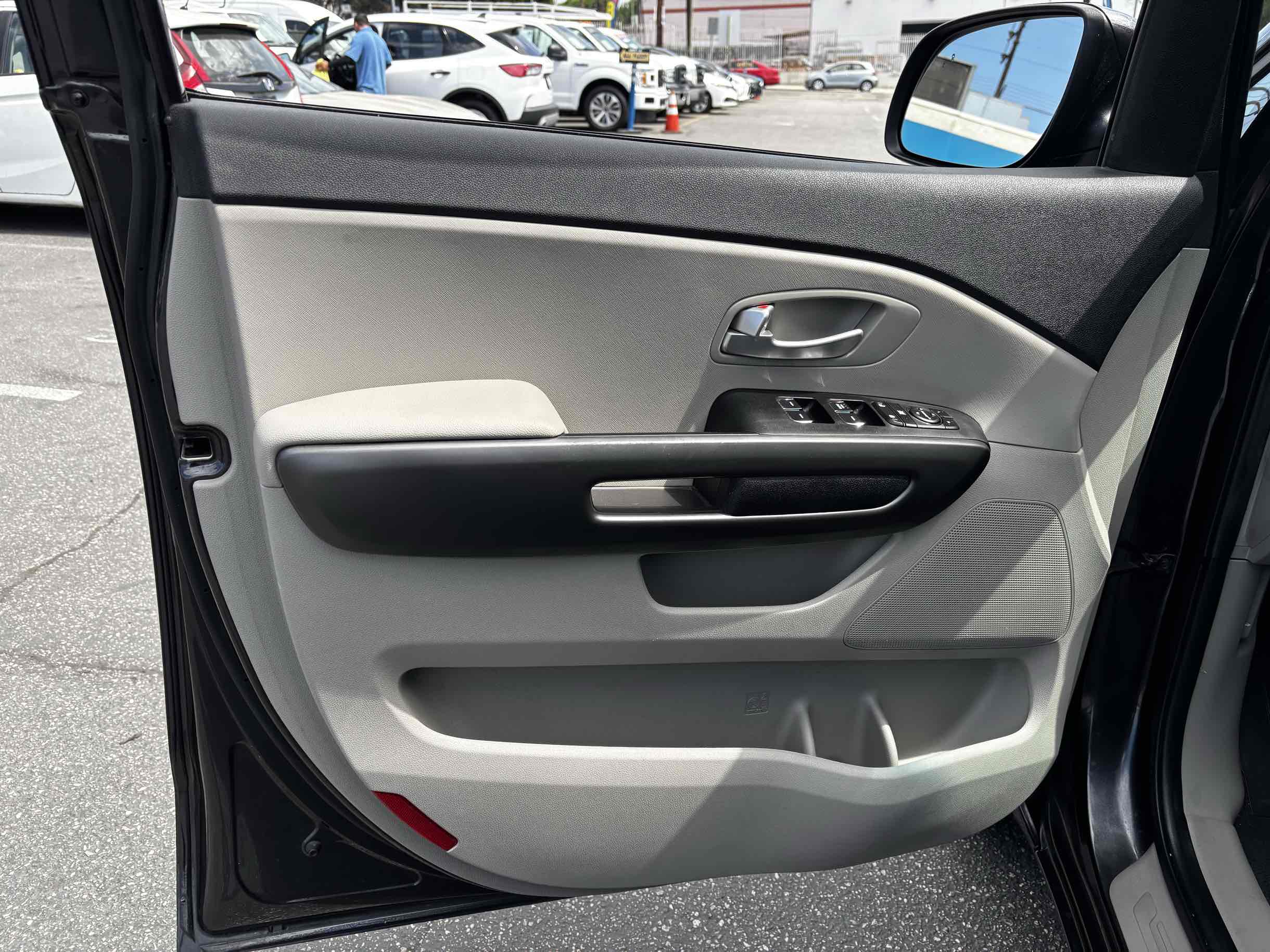 2019 Kia Sedona EX photo 5