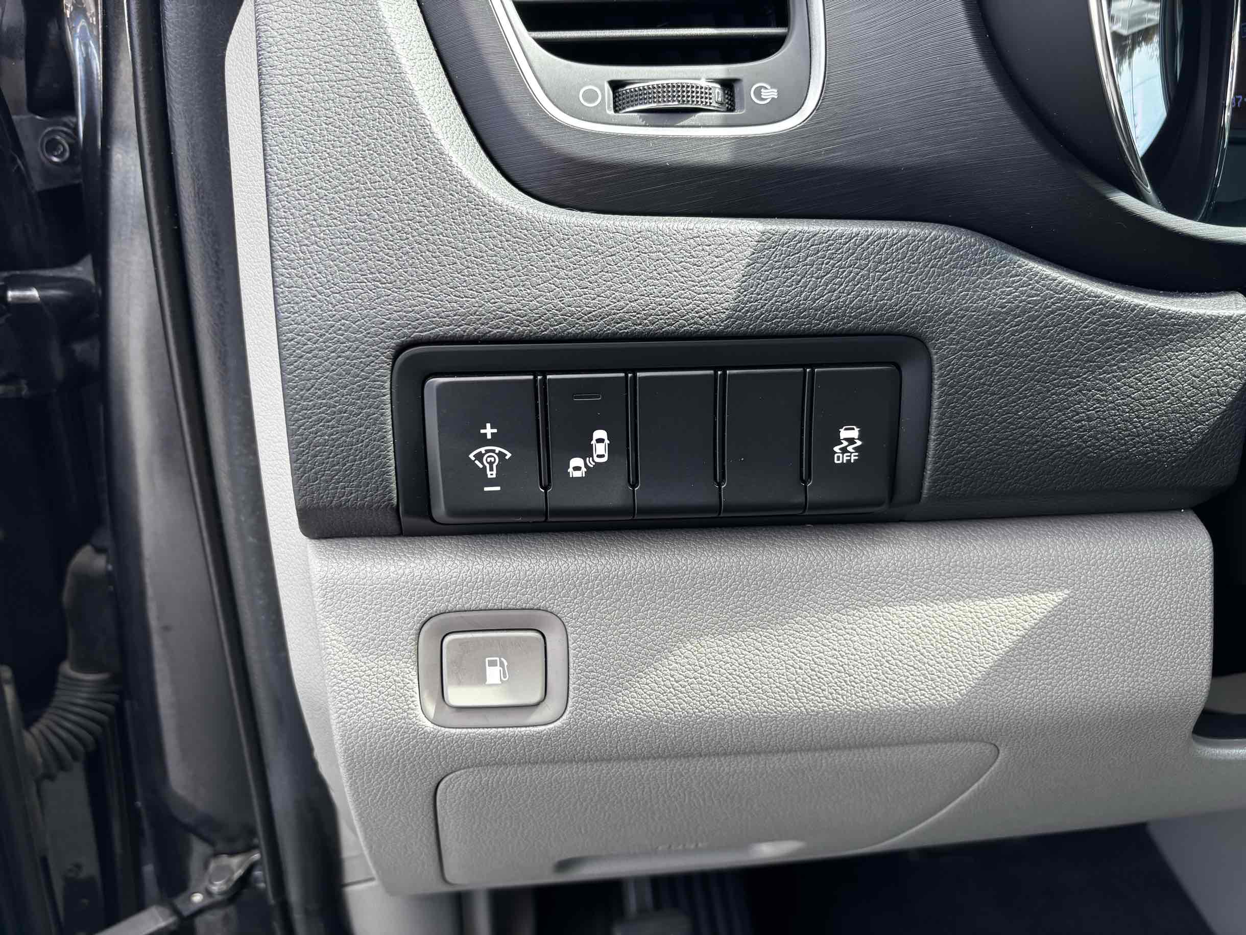 2019 Kia Sedona EX photo 6