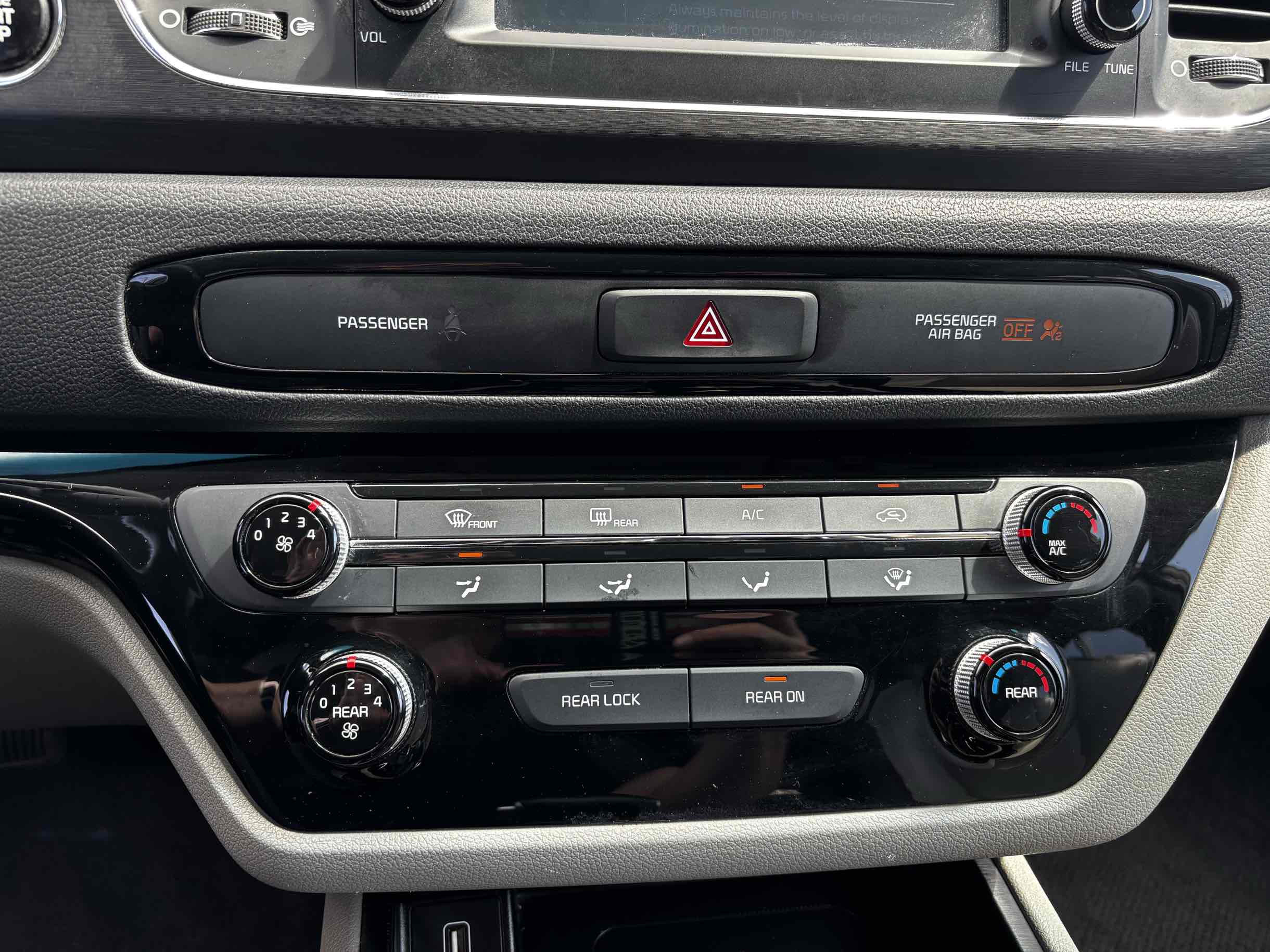 2019 Kia Sedona EX photo 15