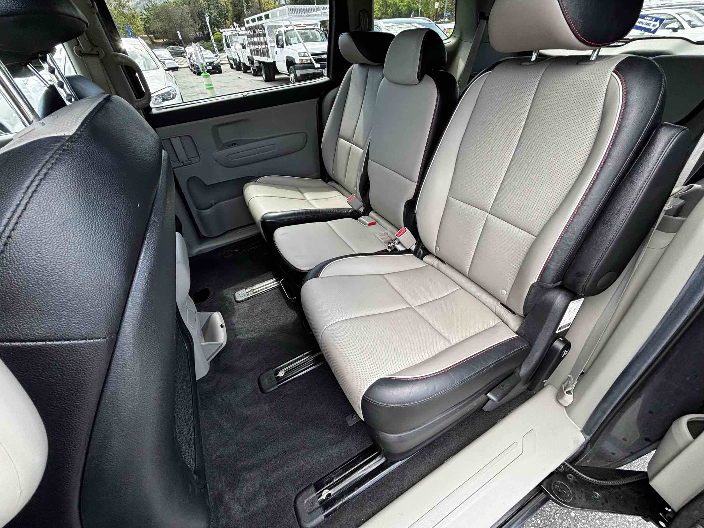 2019 Kia Sedona EX photo 17