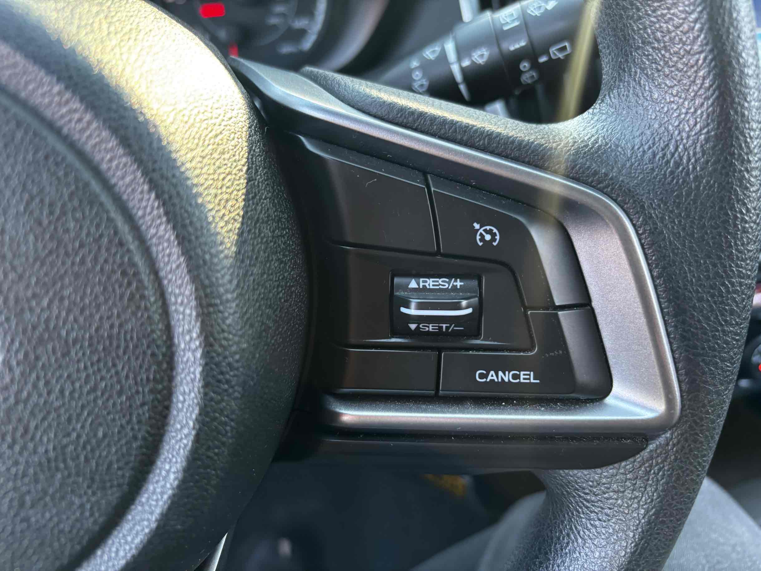 2017 Subaru Impreza 2.0i photo 9