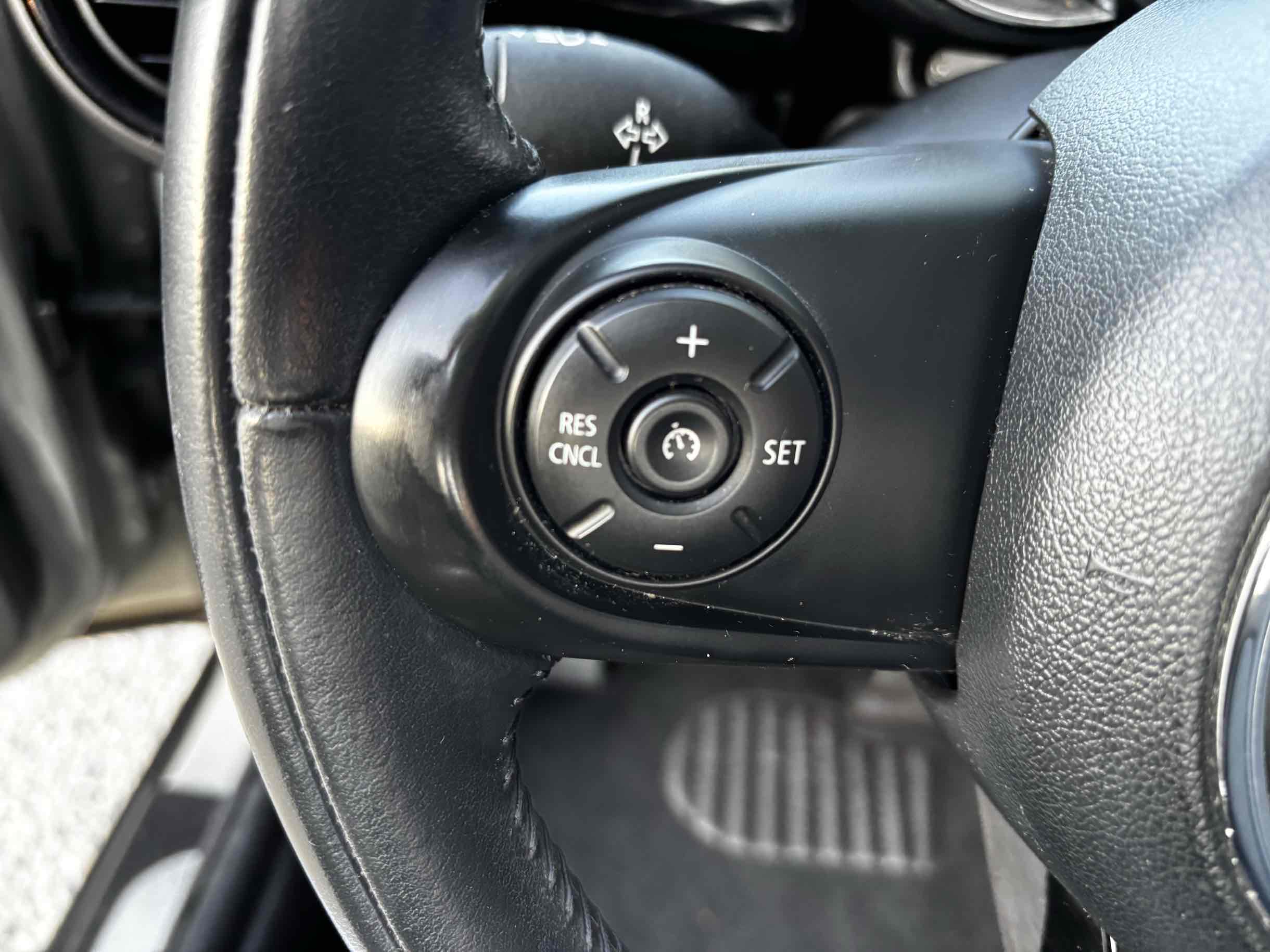 2019 Mini Cooper Signature photo 7