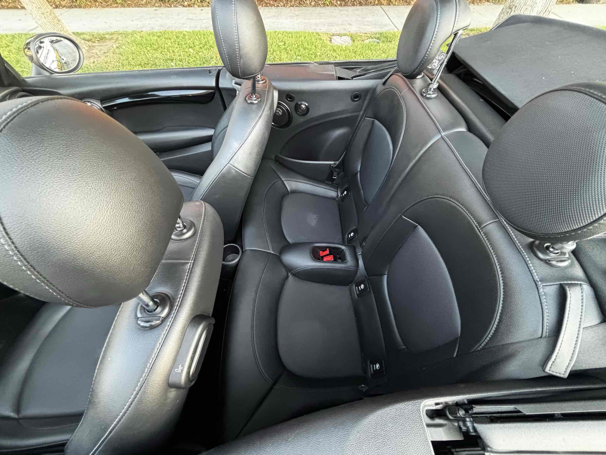 2019 Mini Cooper Signature photo 18