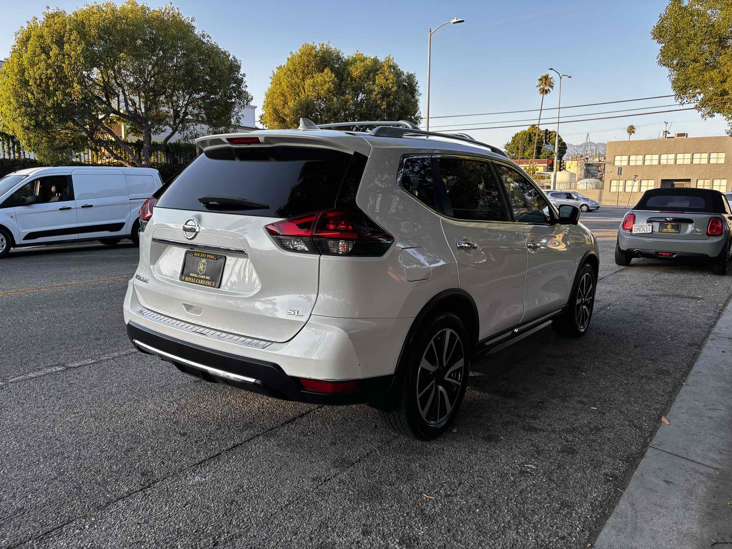 2018 Nissan Rogue SL photo 3