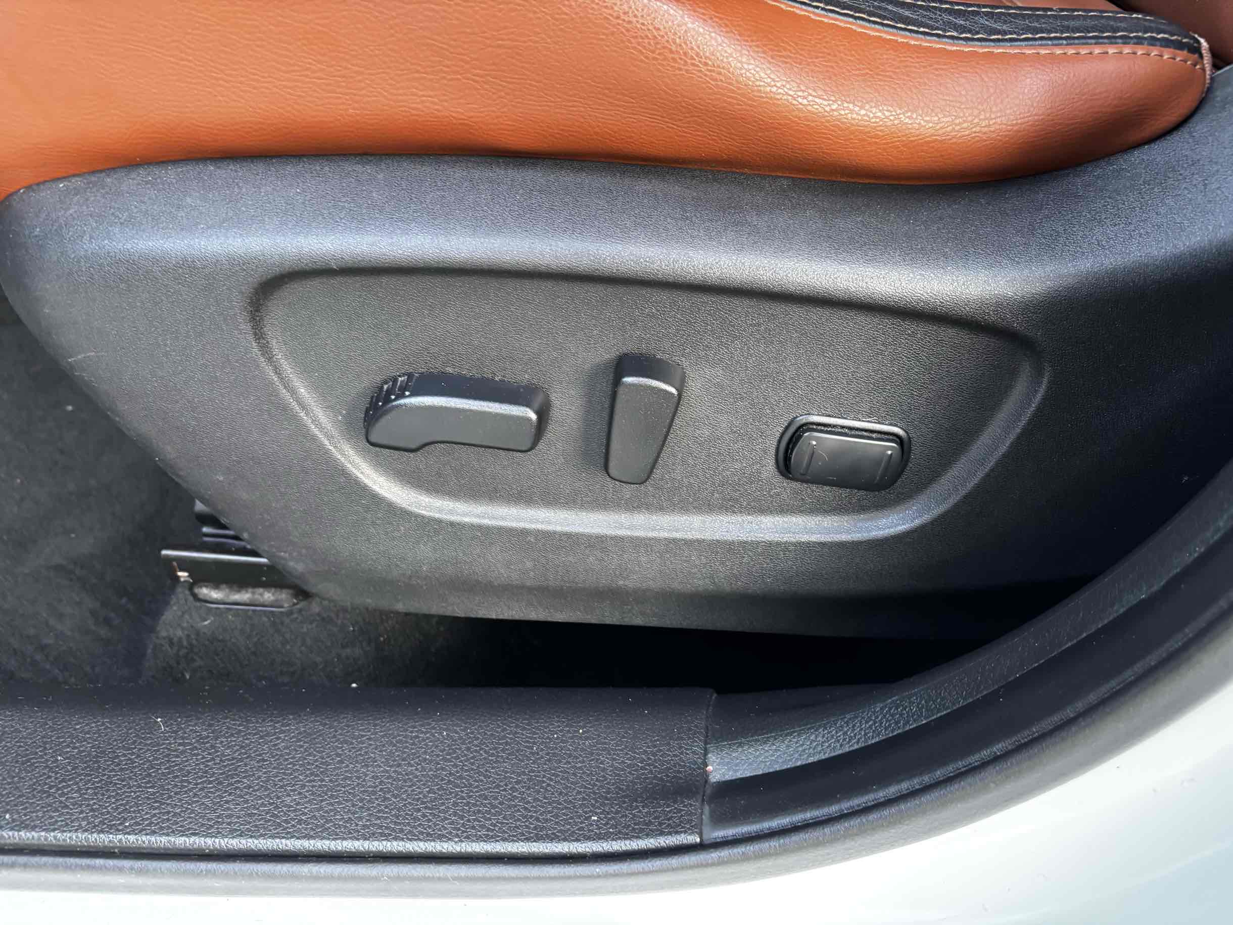 2018 Nissan Rogue SL photo 5