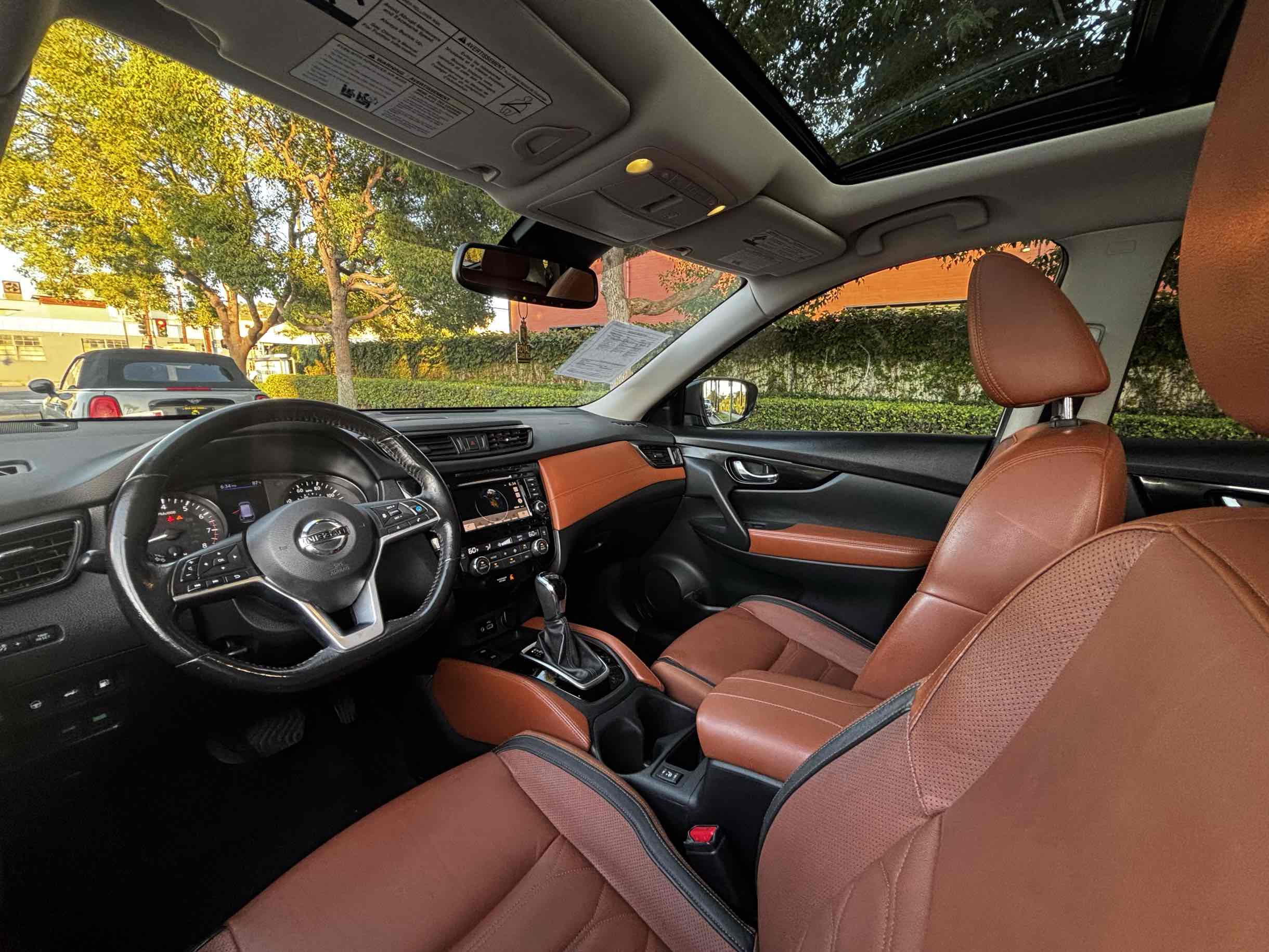 2018 Nissan Rogue SL photo 18