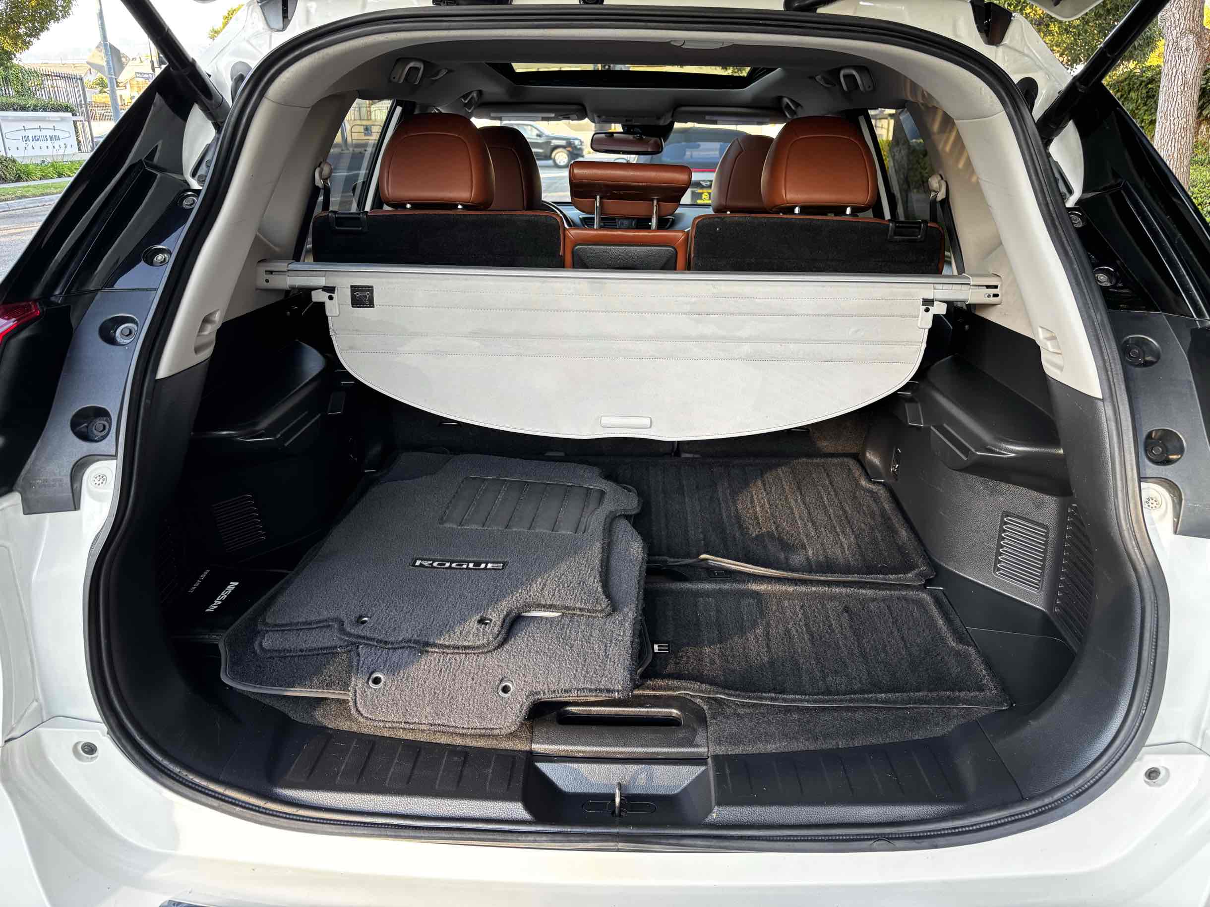 2018 Nissan Rogue SL photo 19