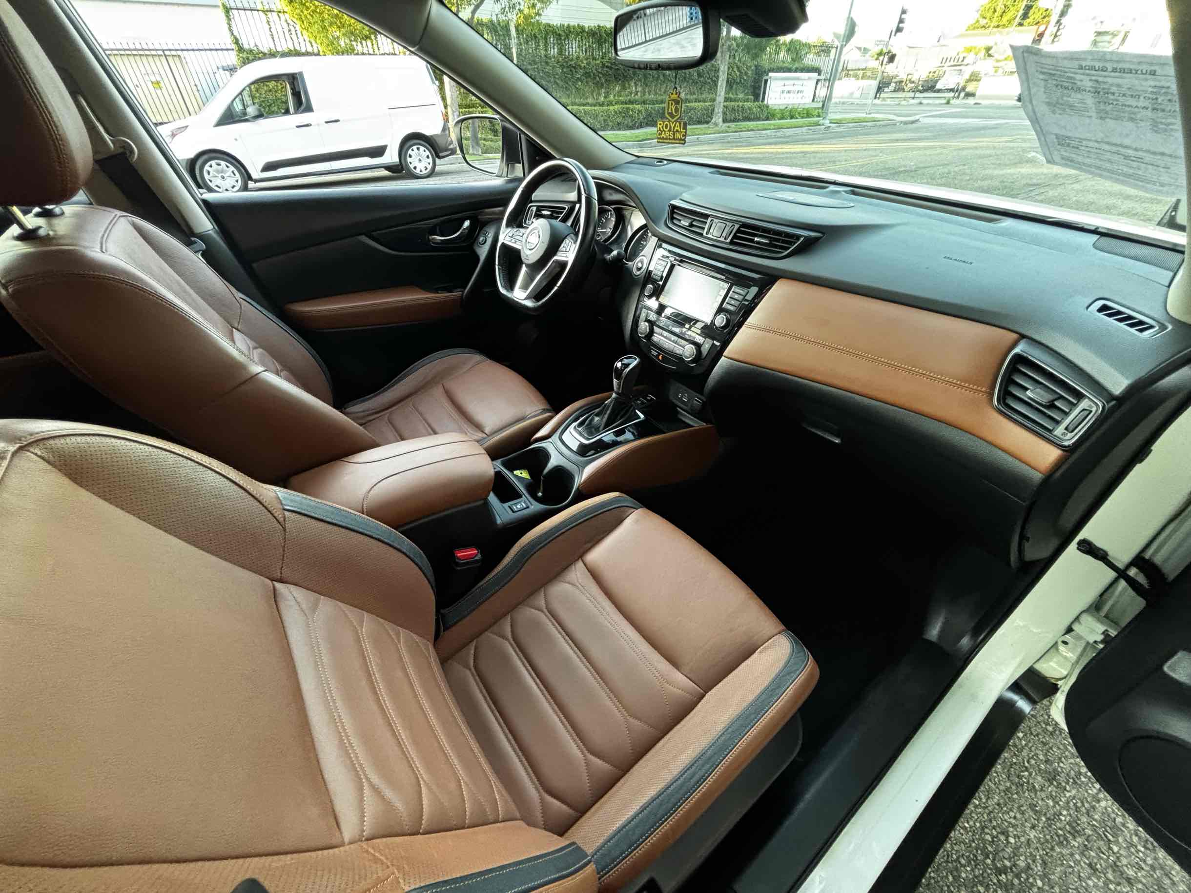 2018 Nissan Rogue SL photo 21