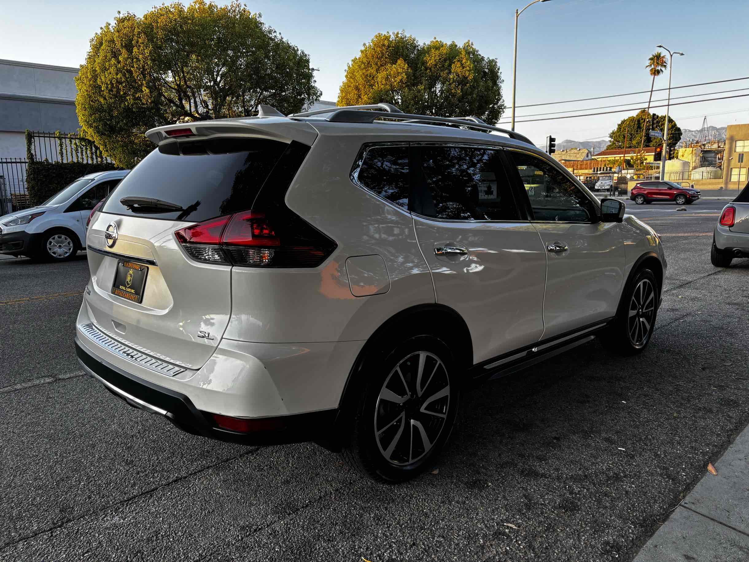 2018 Nissan Rogue SL photo 32