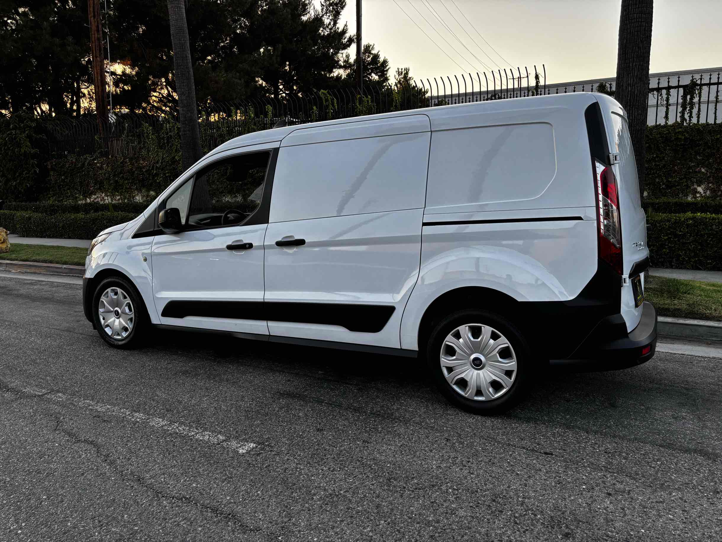 2020 Ford Transit Van XL photo 18